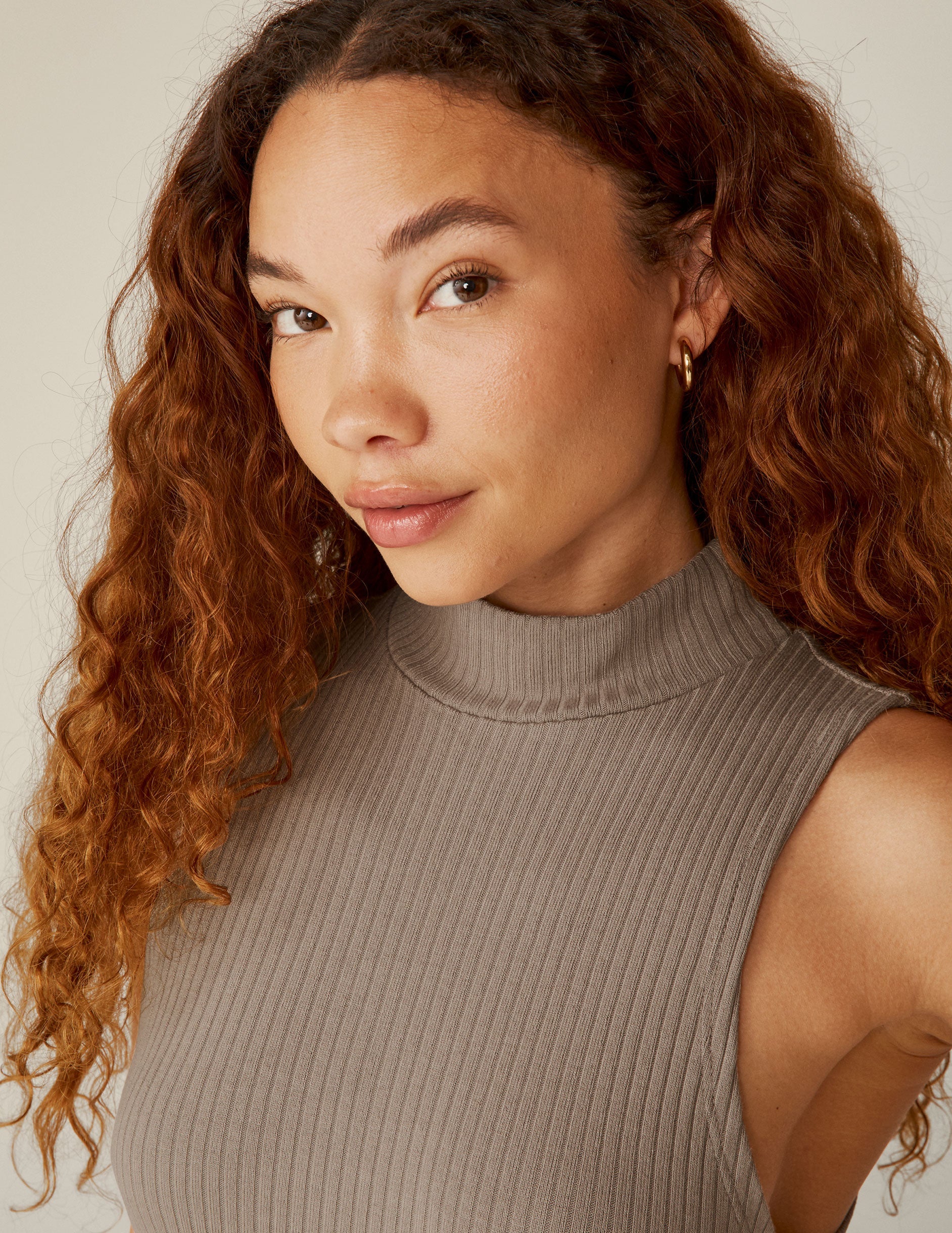 Luxurious Ribbed Knit Mock Neck Midi Dress: Travel-Ready Comfort with Side Slit