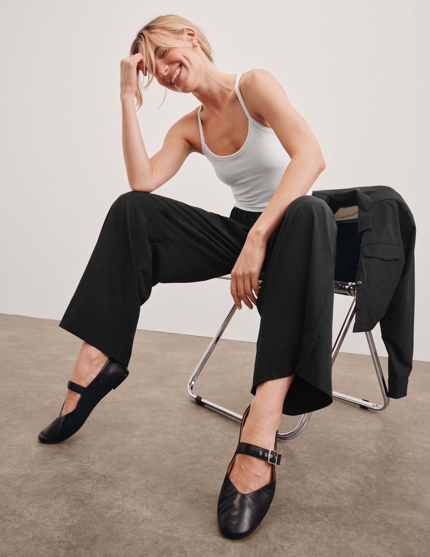 Effortless Flowy Wide Leg Pants for Women: Relaxed Fit, Mid-Rise Comfort, Pockets