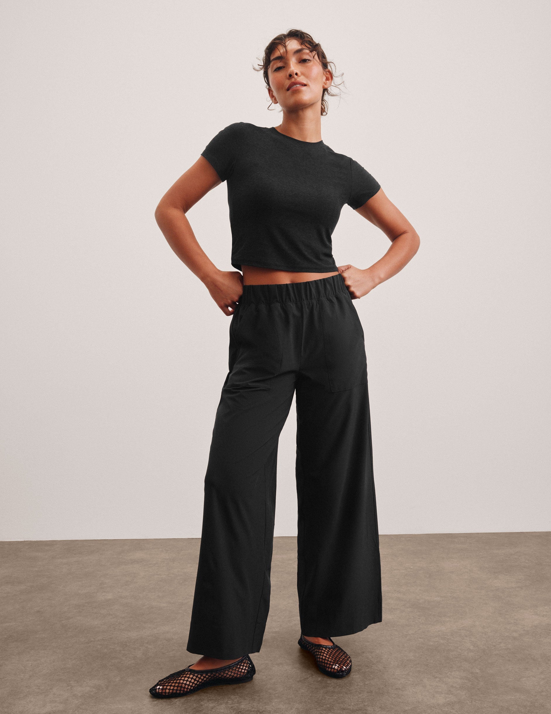 Effortless Flowy Wide Leg Pants for Women: Relaxed Fit, Mid-Rise Comfort, Pockets