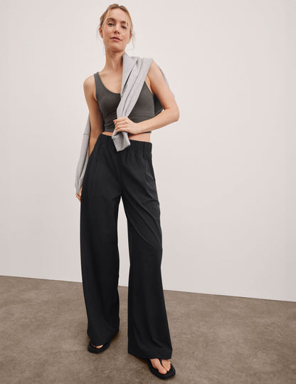 Effortless Flowy Wide Leg Pants for Women: Relaxed Fit, Mid-Rise Comfort, Pockets