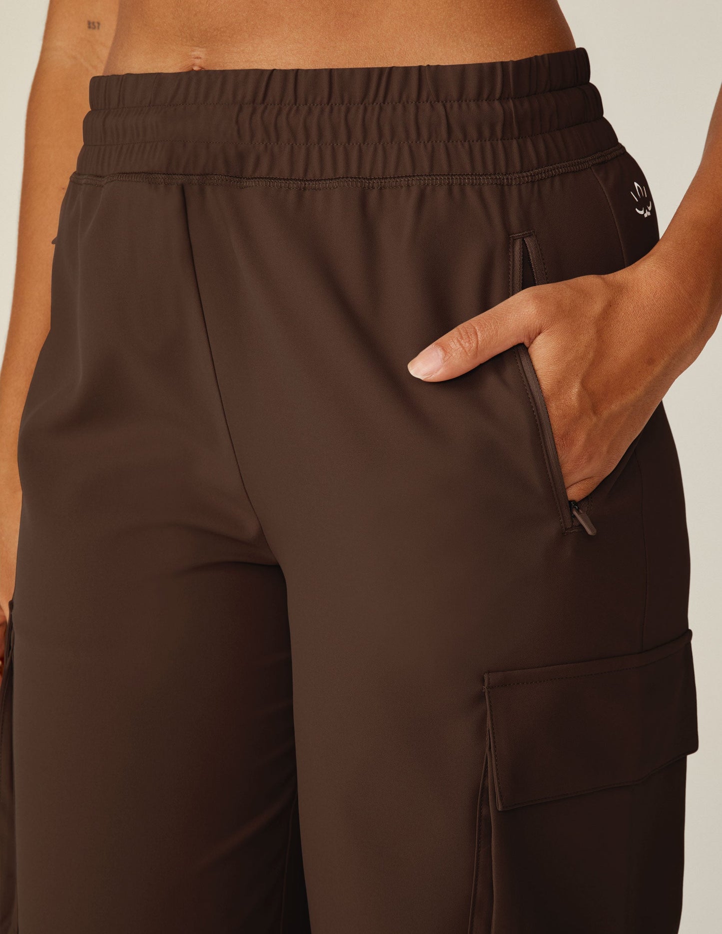 Espresso Brown Women's City Chic Wide Leg Cargo Pant: Comfort, Style, Utility Pockets