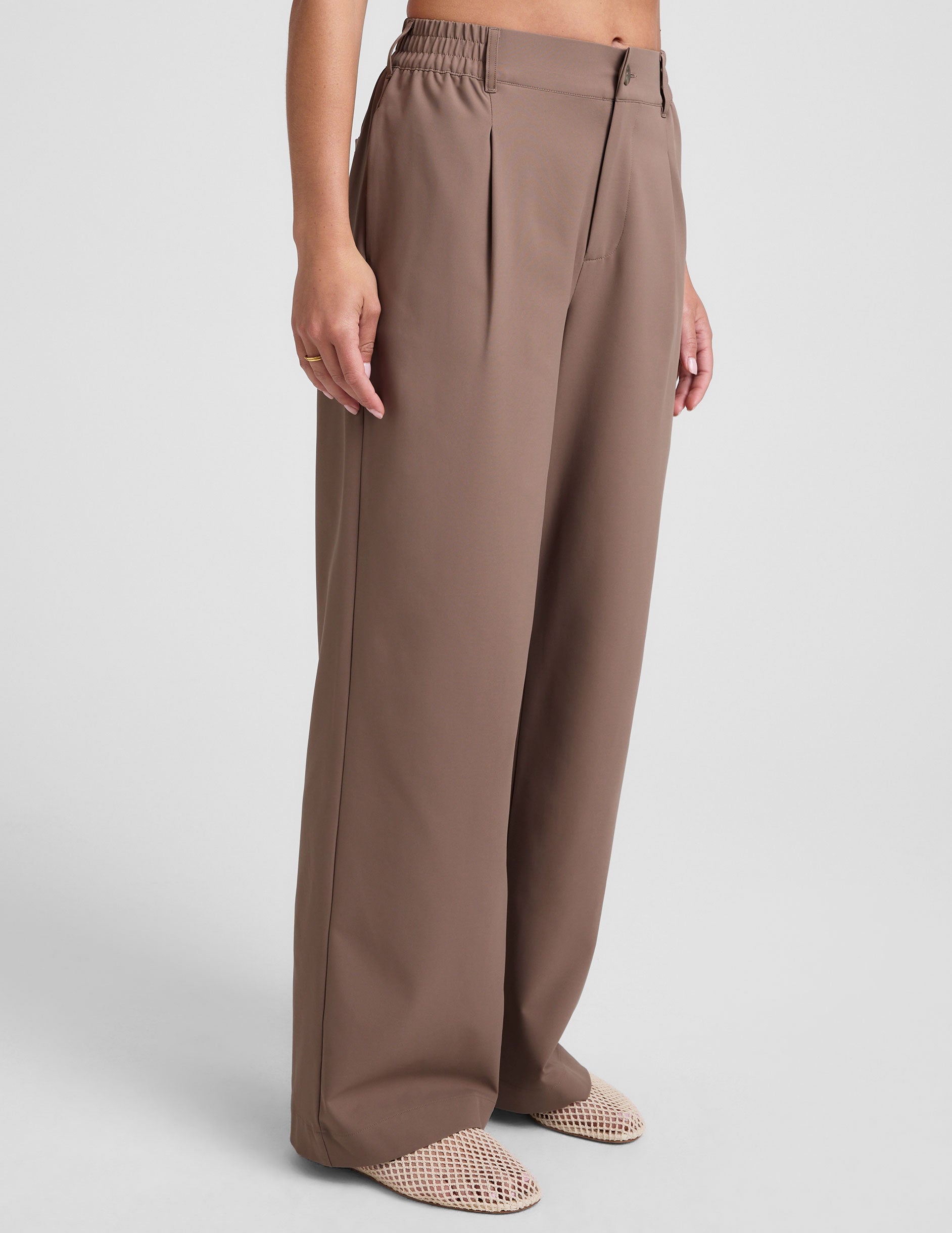Comfortable Khaki Wide Leg Trousers: Flowy, Straight-Leg Pant with Pockets for Women