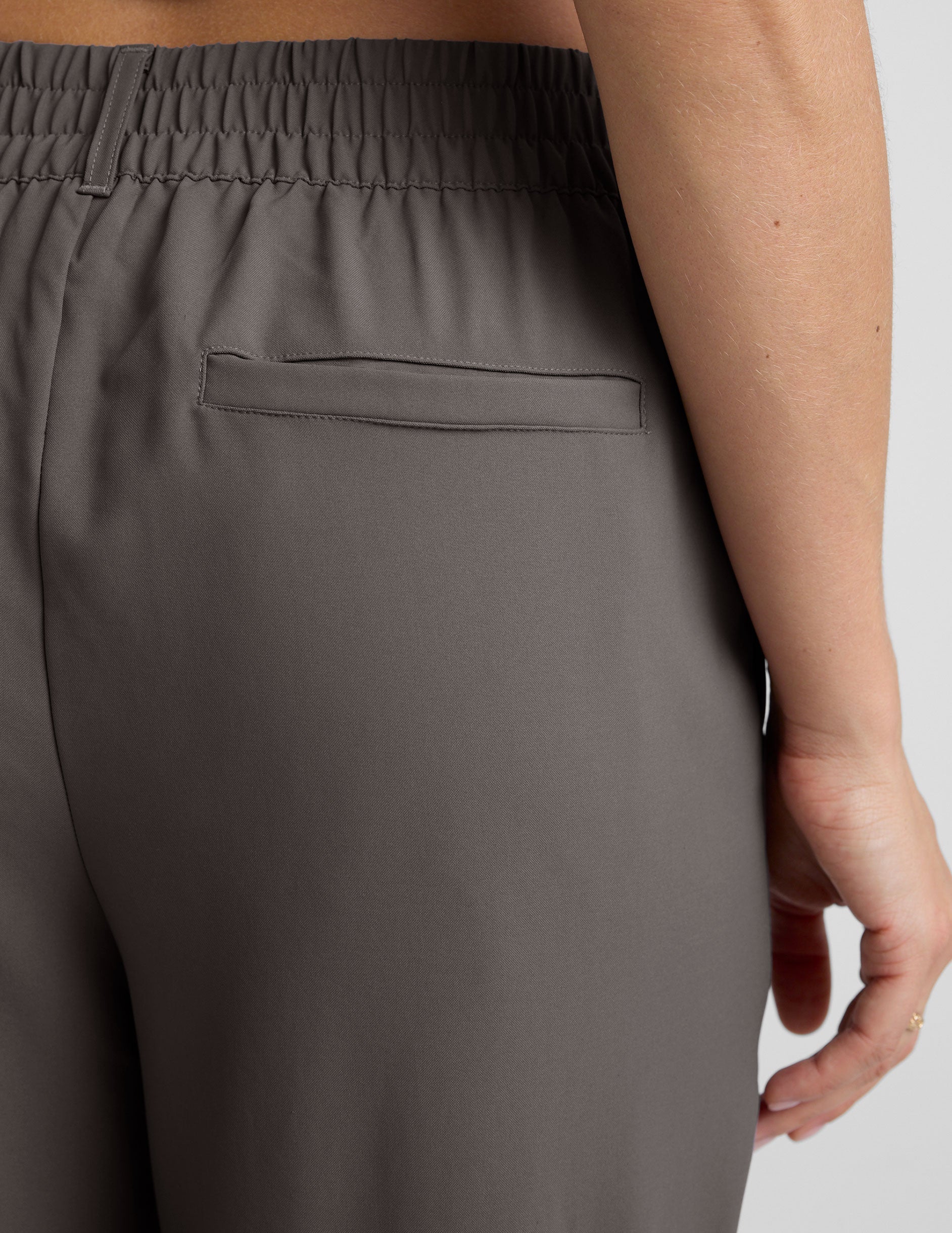 Soft Umber Tapered Comfort Pant: Lightweight Stretch Woven Mid-Rise Style
