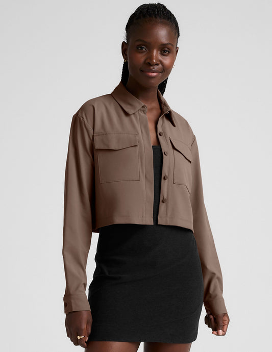 Effortless JetStretch Woven Cropped Jacket: Stylish Button-Down, Relaxed Fit, Versatile