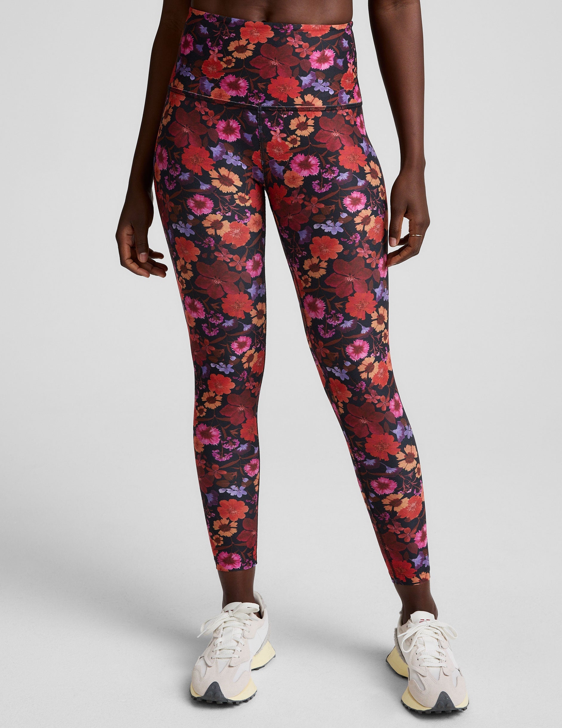 Floral SoftMark High-Waisted Midi Legging: Ultra-Soft Comfort, Stylish Summer Bouquet Print