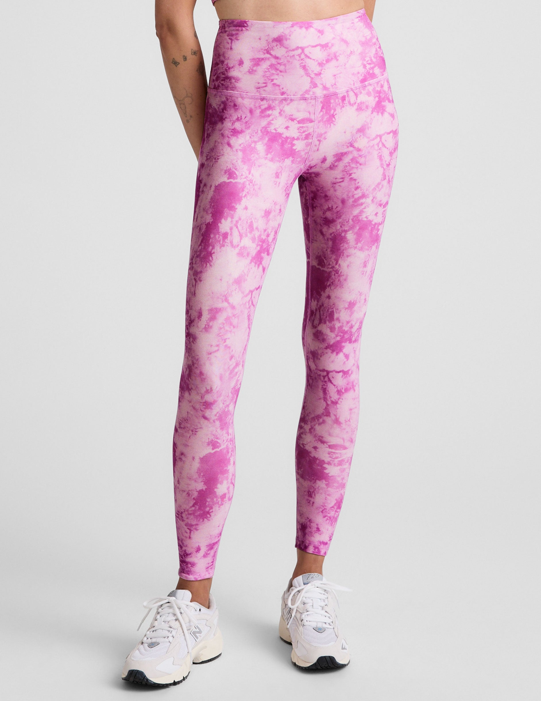 SoftMark Sunset Violet Ice-Dye High-Waisted Midi Leggings for Ultimate Comfort