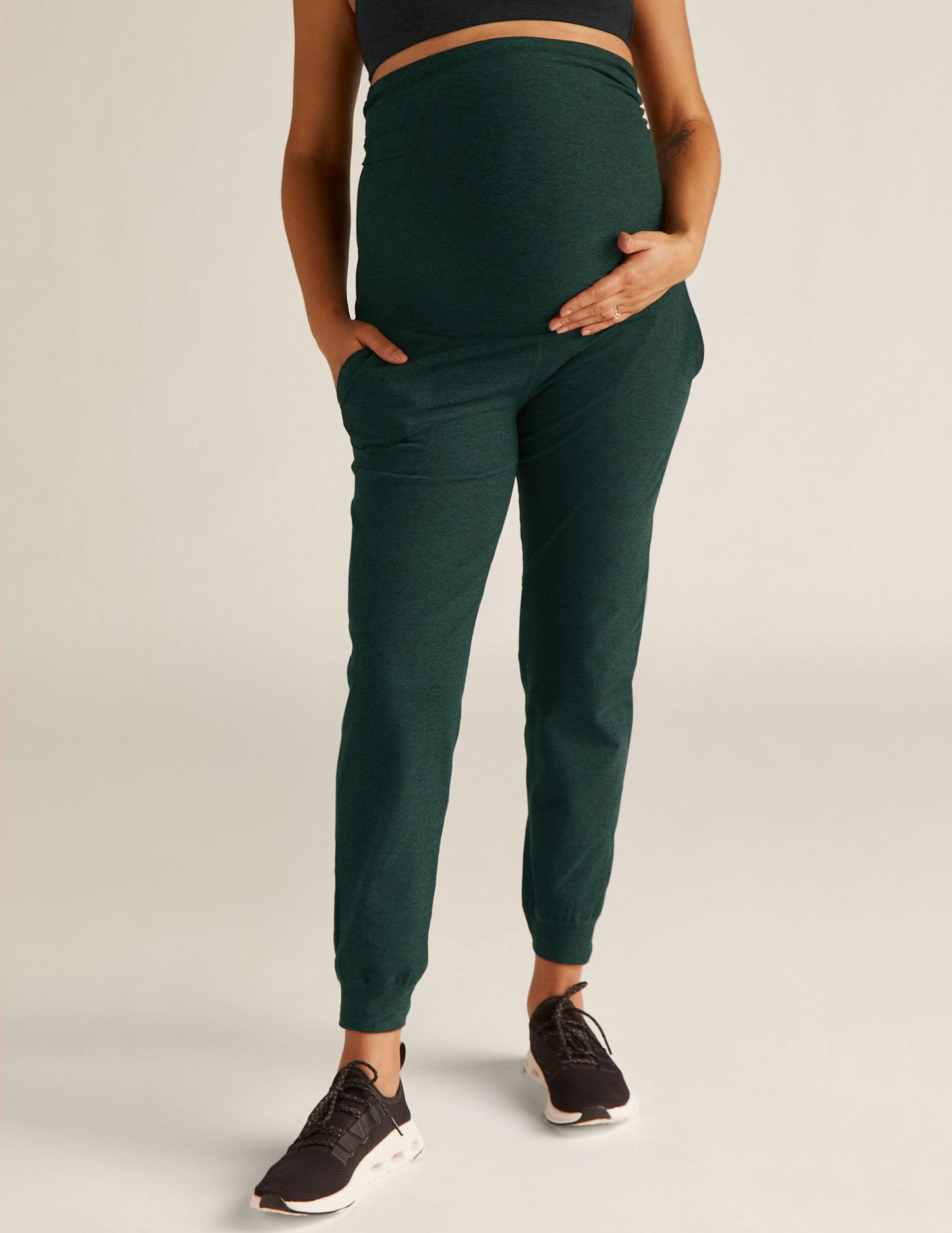 Ultra-Soft Spacedye Maternity Midi Jogger: Comfortable Tapered Fit with Pockets