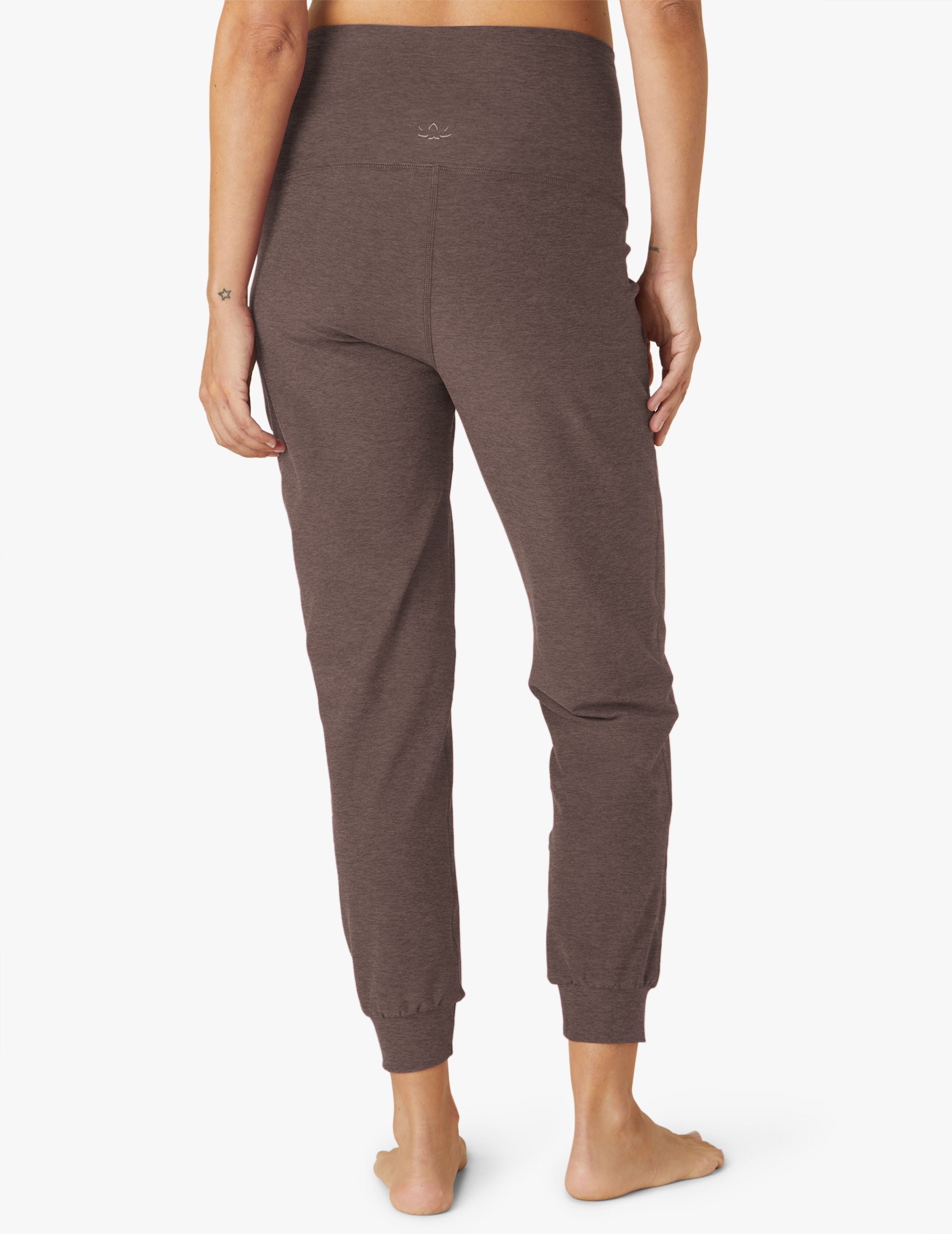 Ultra-Soft Spacedye Maternity Joggers: Comfortable Tapered Midi Length for Moms-to-Be