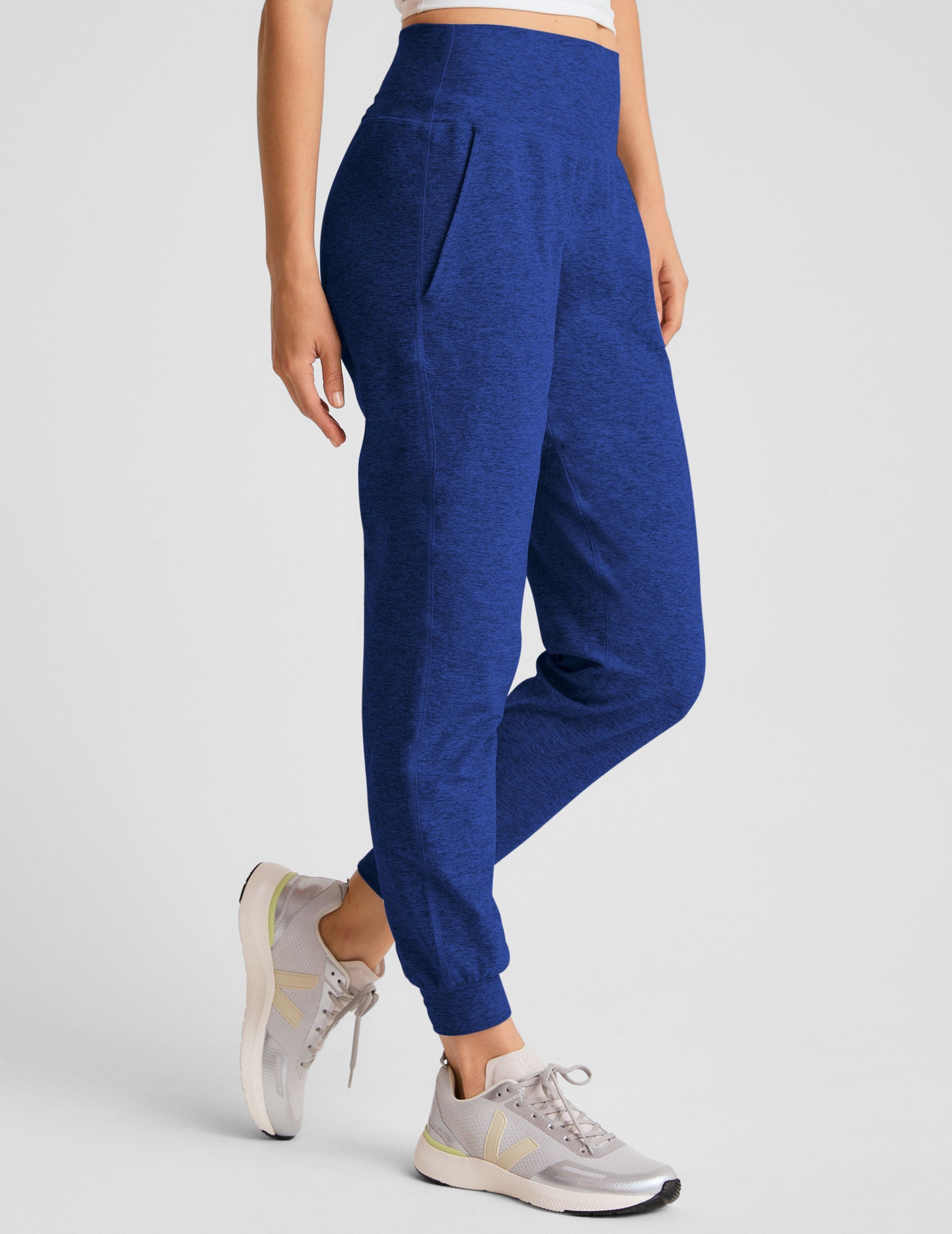 Beyond Yoga Women's Spacedye Midi Joggers: Ultra-Soft Tapered Fit Pants