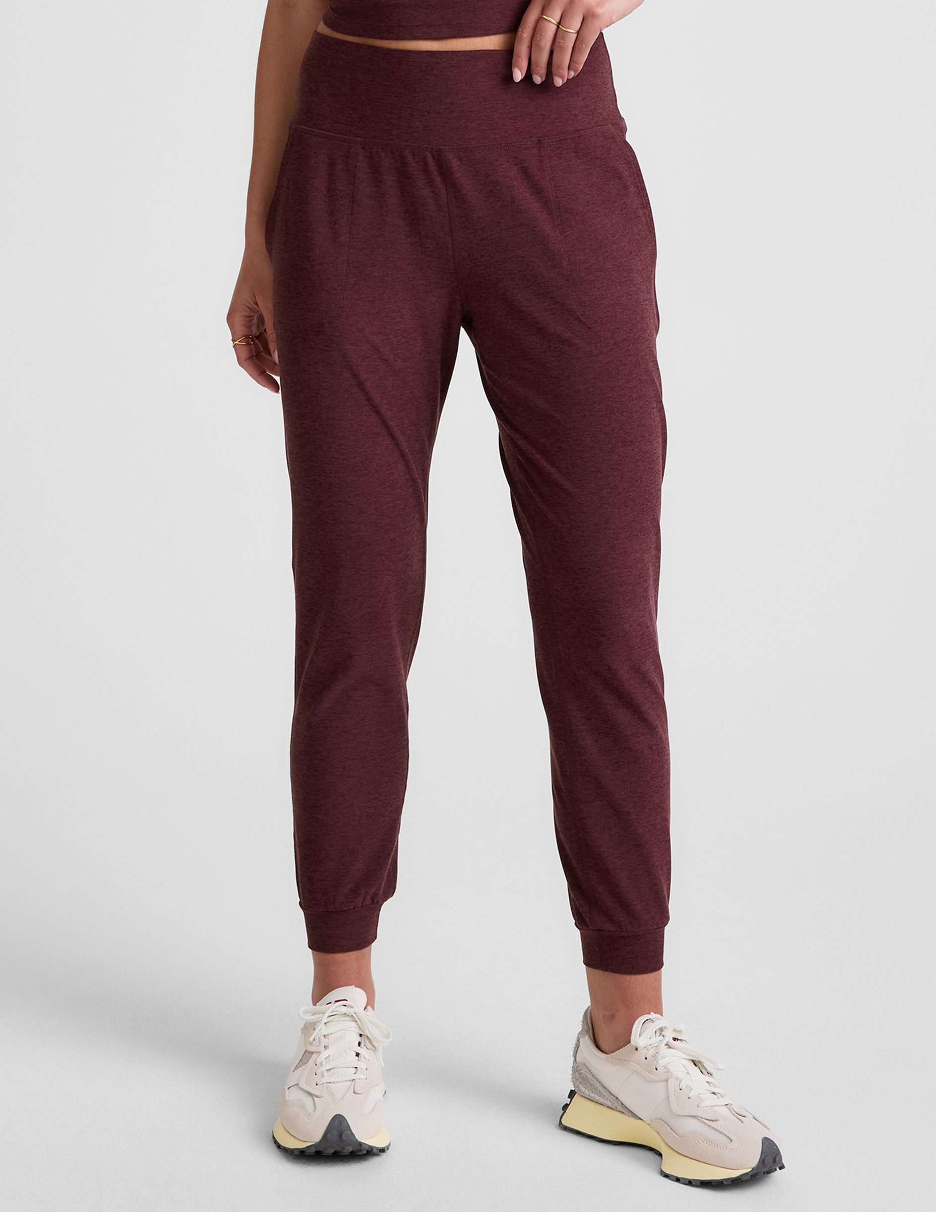 Beyond Yoga Spacedye Midi Jogger: Ultra Soft Tapered Athleisure Pants