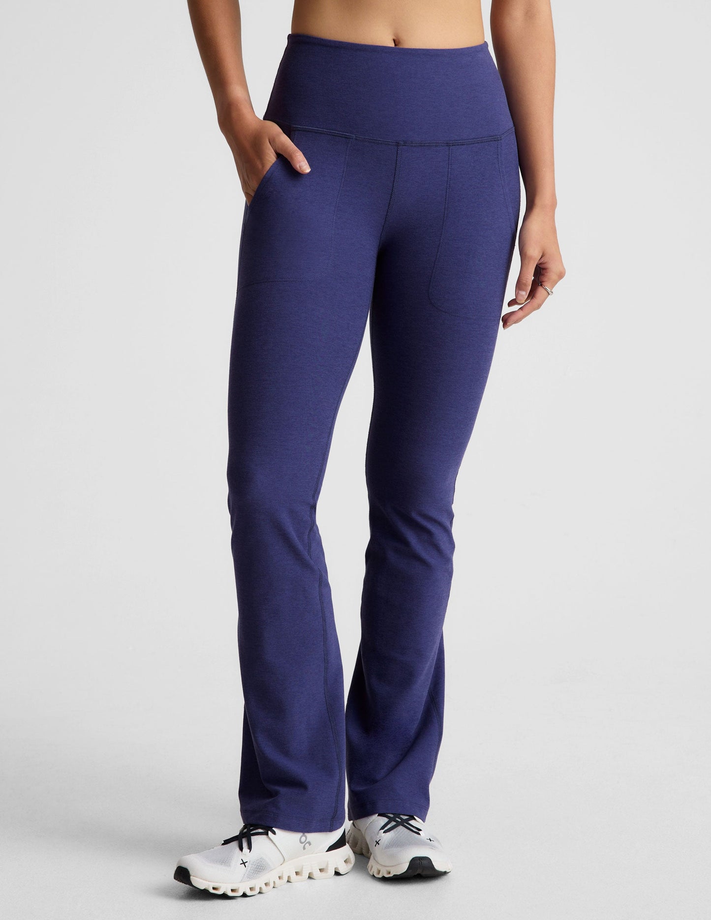 Spacedye High Waisted Bootcut Practice Pants: Ultimate Comfort with Handy Pockets