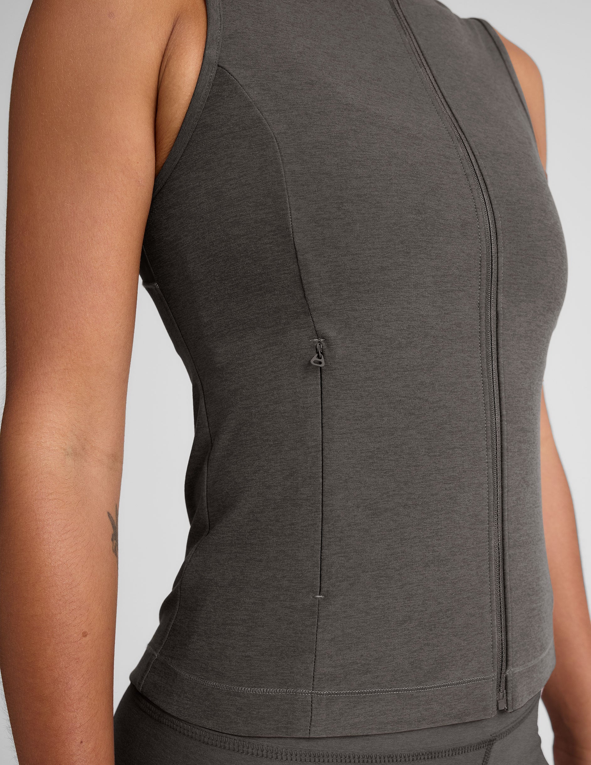 Venice Athletic Zip-Up Vest with Mesh Back, Secure Pockets, Stylish Performance