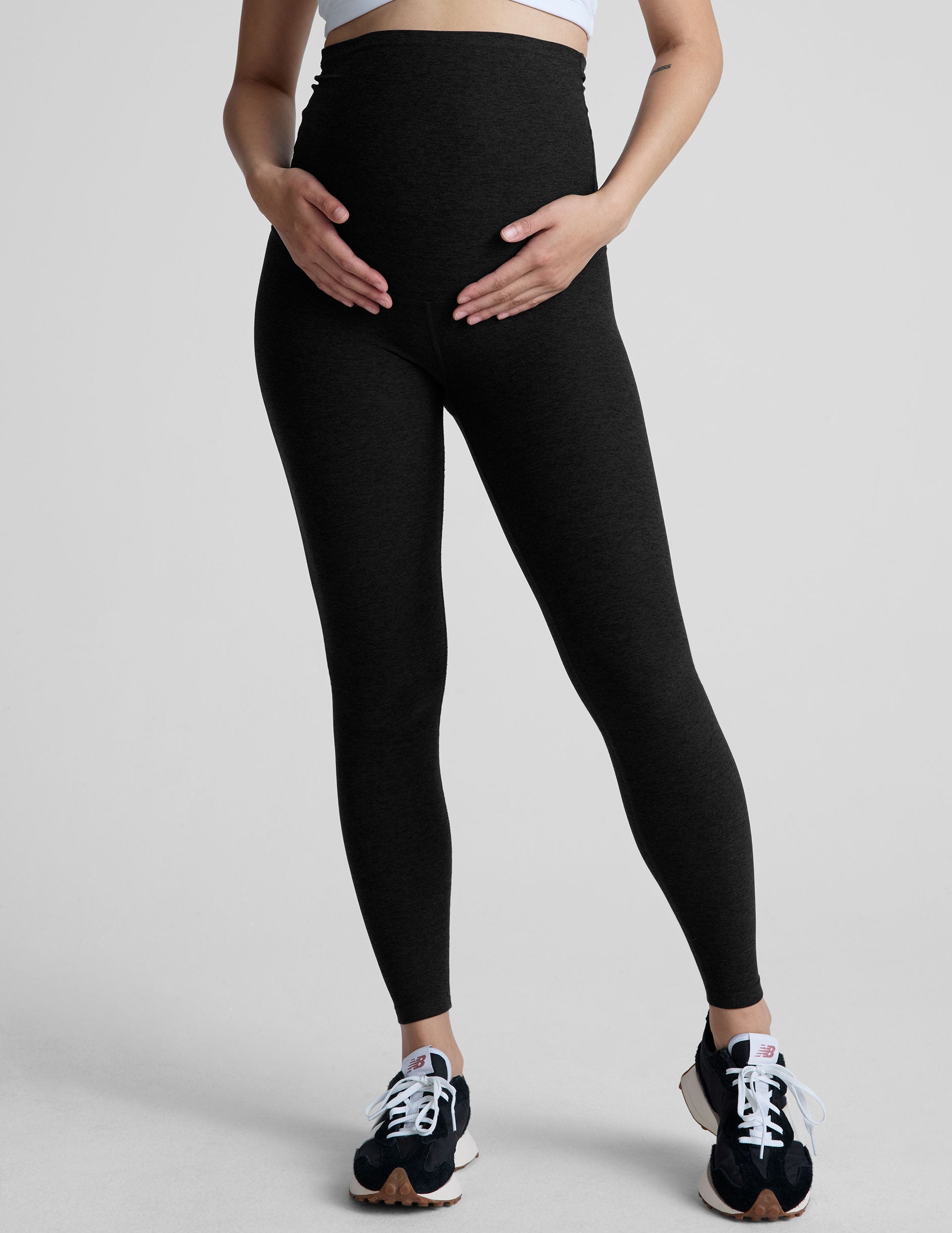 Spacedye Ultra-Soft Maternity Midi Leggings: Cozy Support for Your Bump