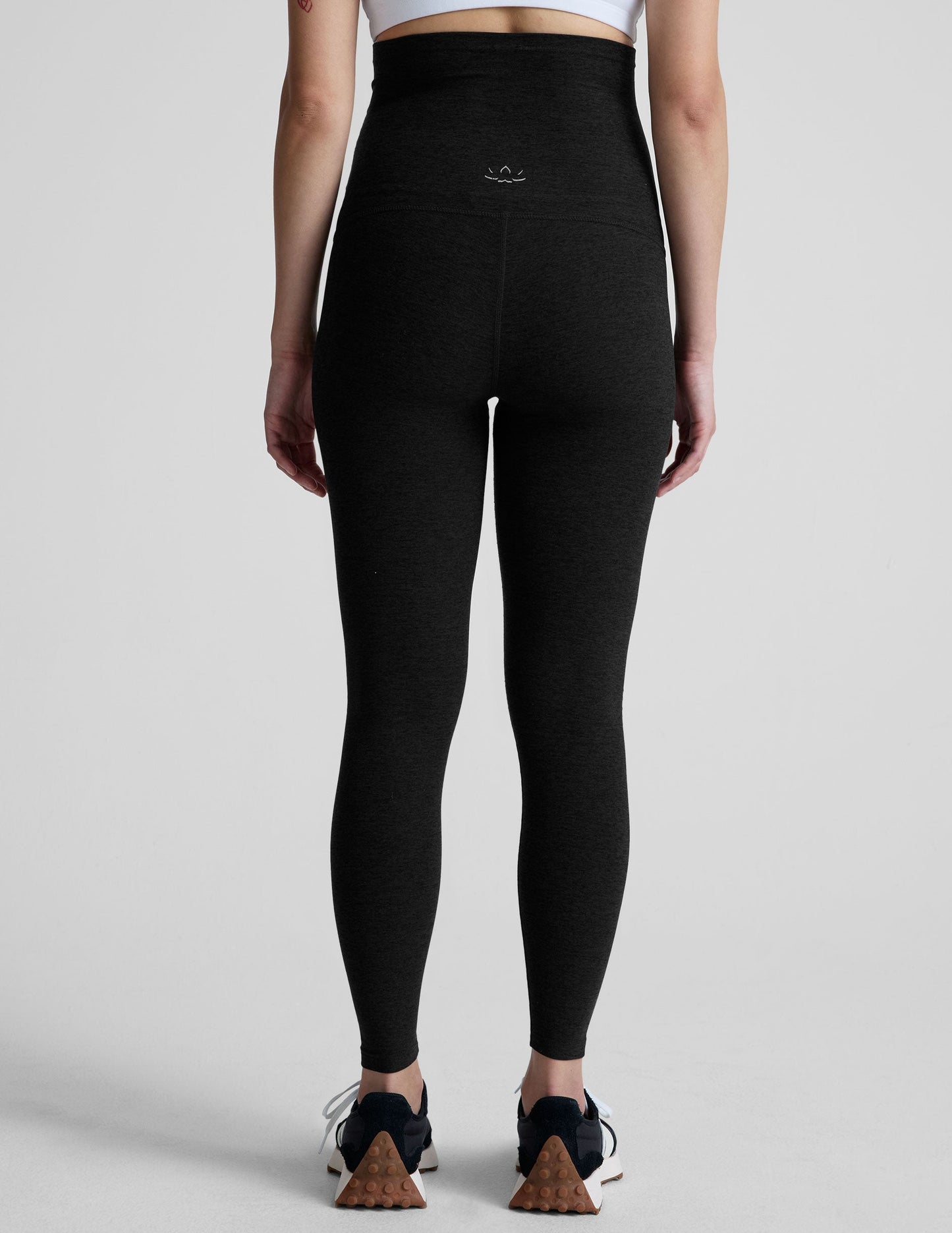 Spacedye Ultra-Soft Maternity Midi Leggings: Cozy Support for Your Bump