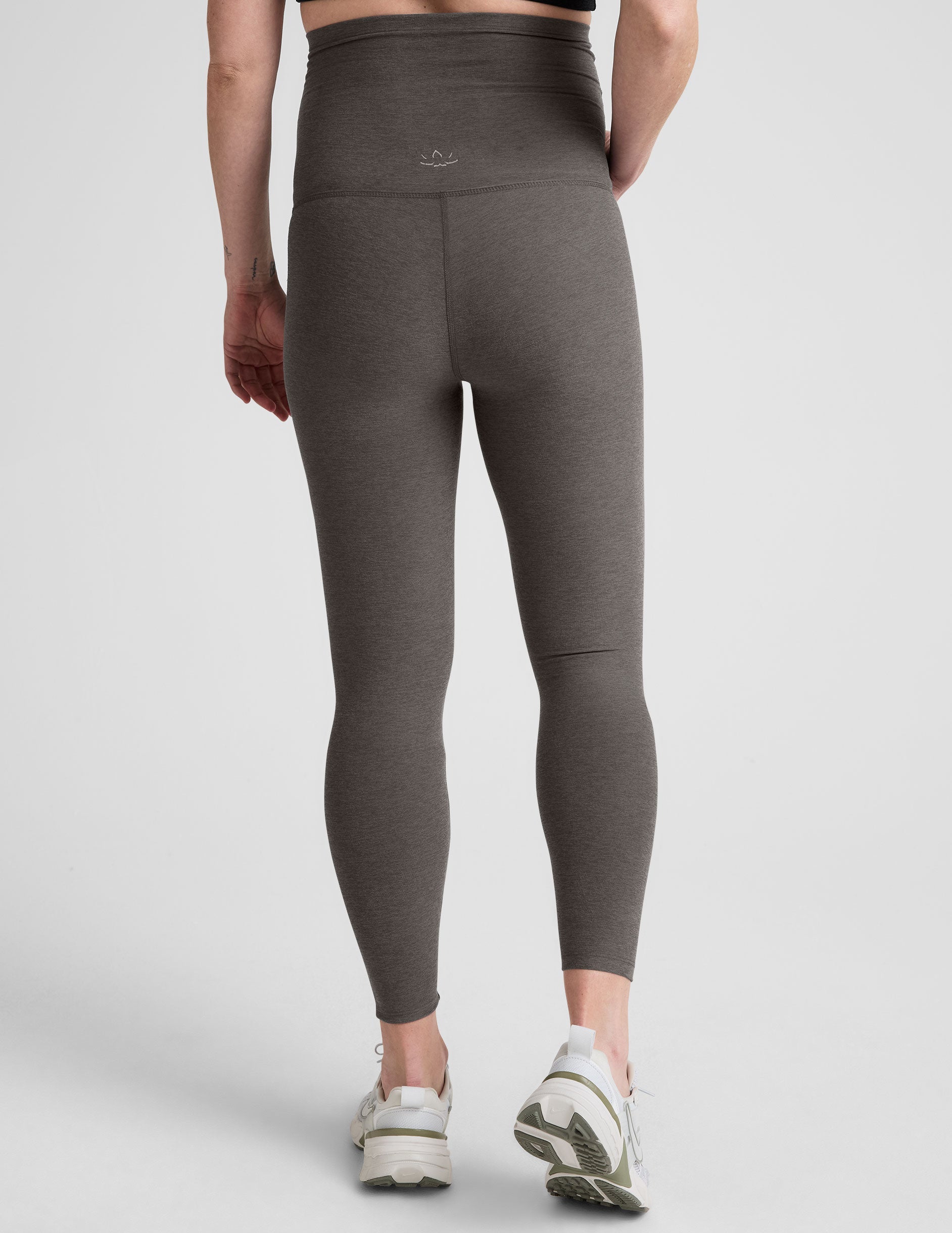Ultra-Soft Spacedye Maternity Midi Leggings: Supportive High-Waist Comfort for Pregnancy