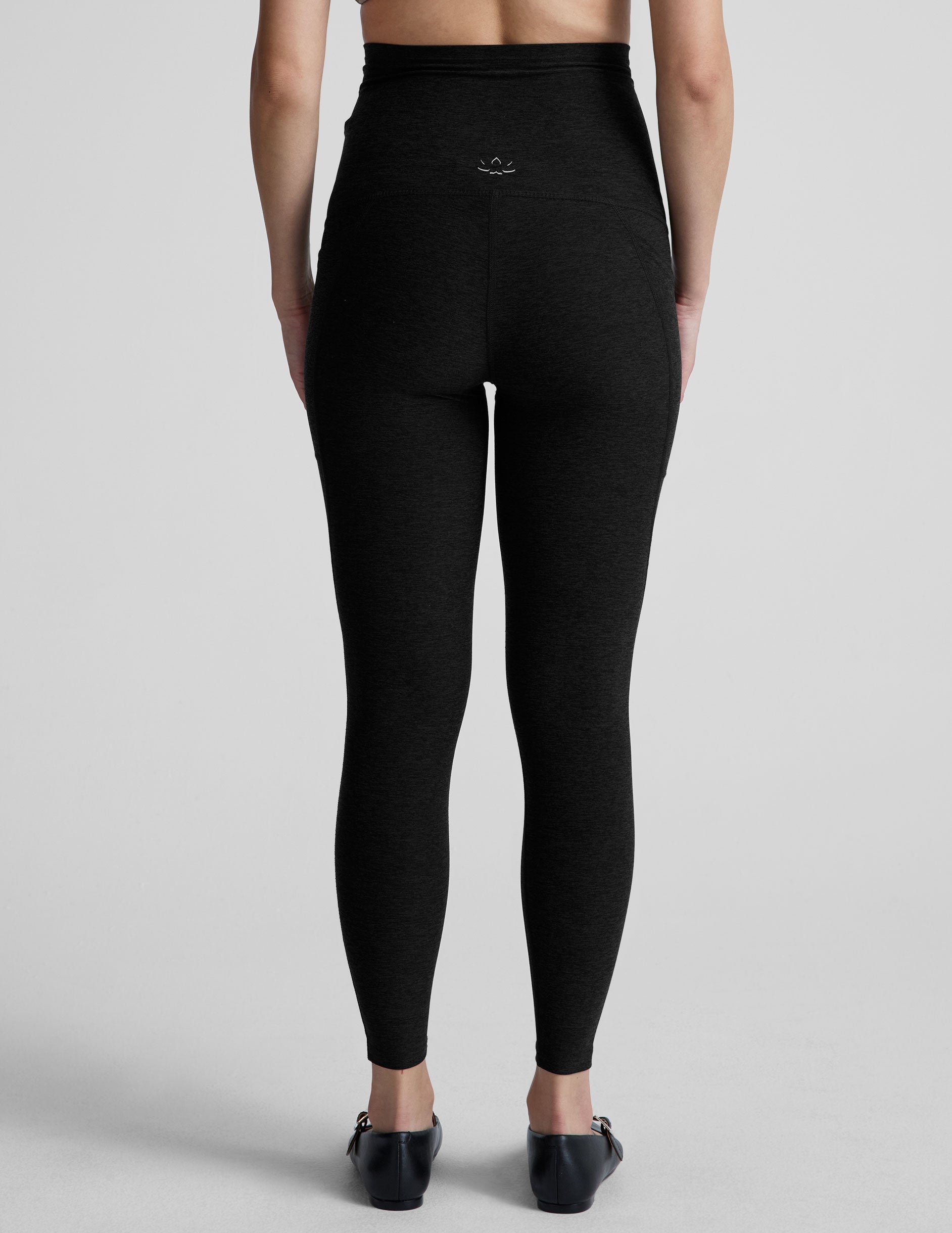 Comfort-Fit Spacedye Maternity Midi Leggings with Pockets and High Waistband