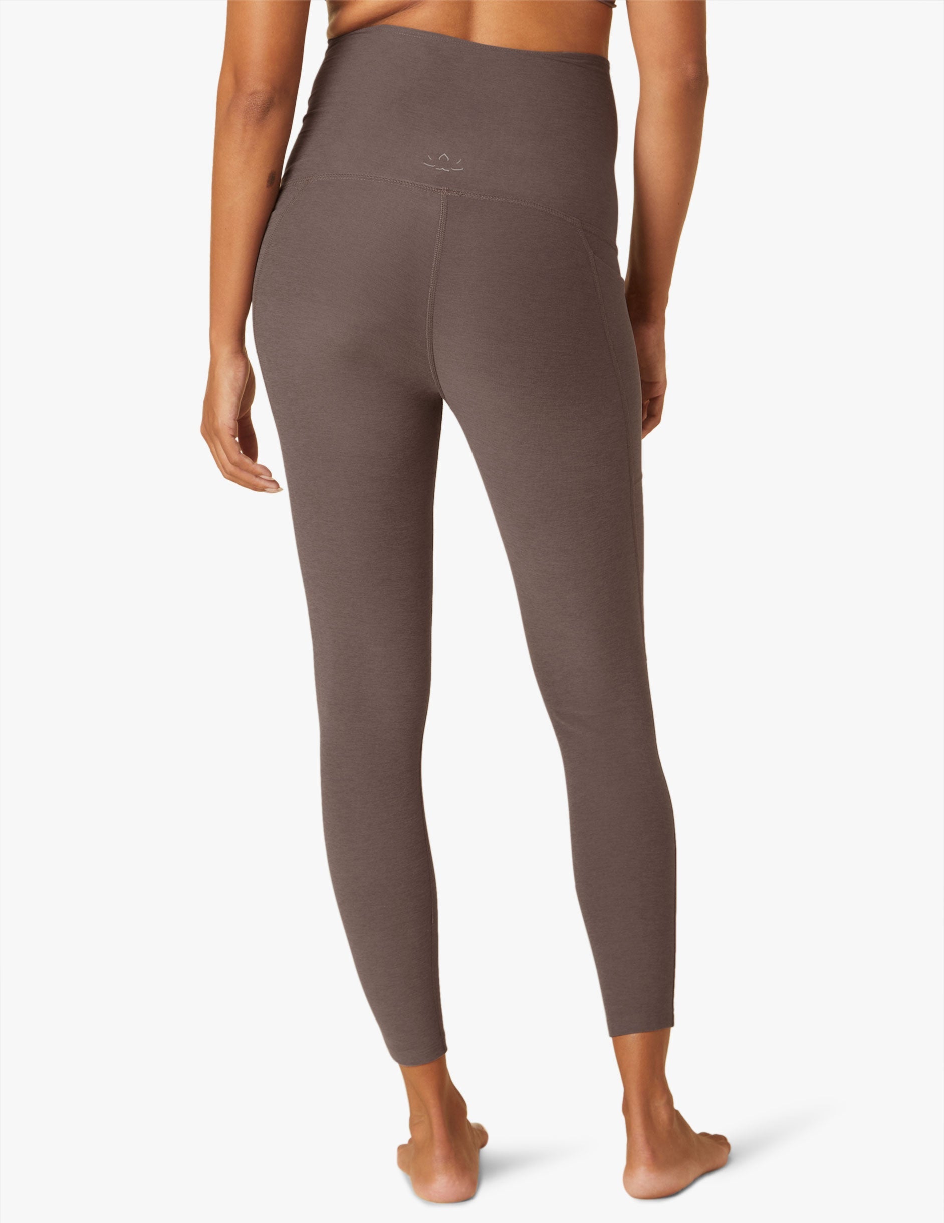 Ultra-Comfort Maternity Pocket Midi Leggings: High-Waisted Support for Every Trimester