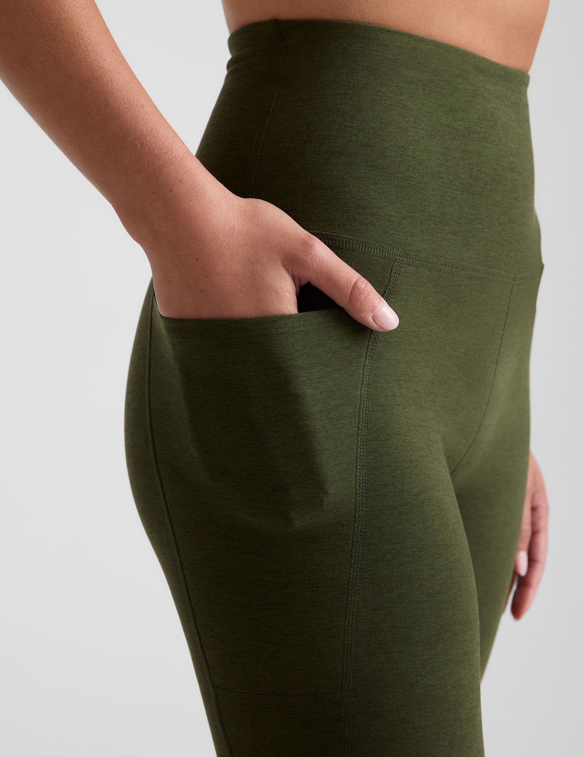 Beyond Yoga Spacedye High-Waisted Midi Legging: Pockets, Comfort, Style
