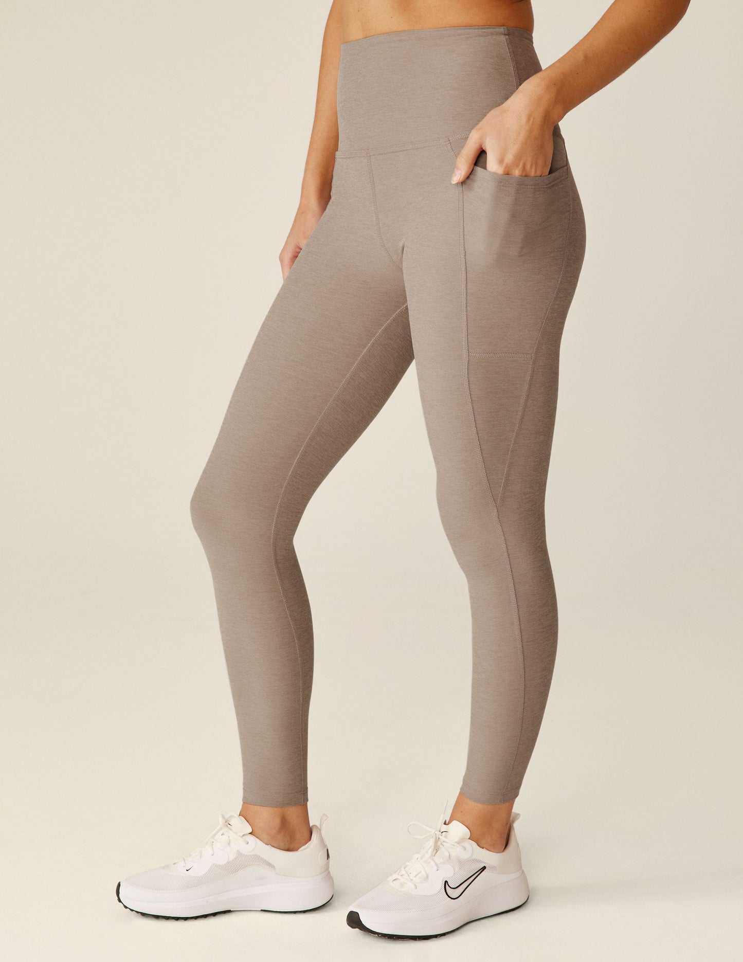 Spacedye High-Waisted Midi Pocket Leggings: Ultimate Comfort, Style, Functionality