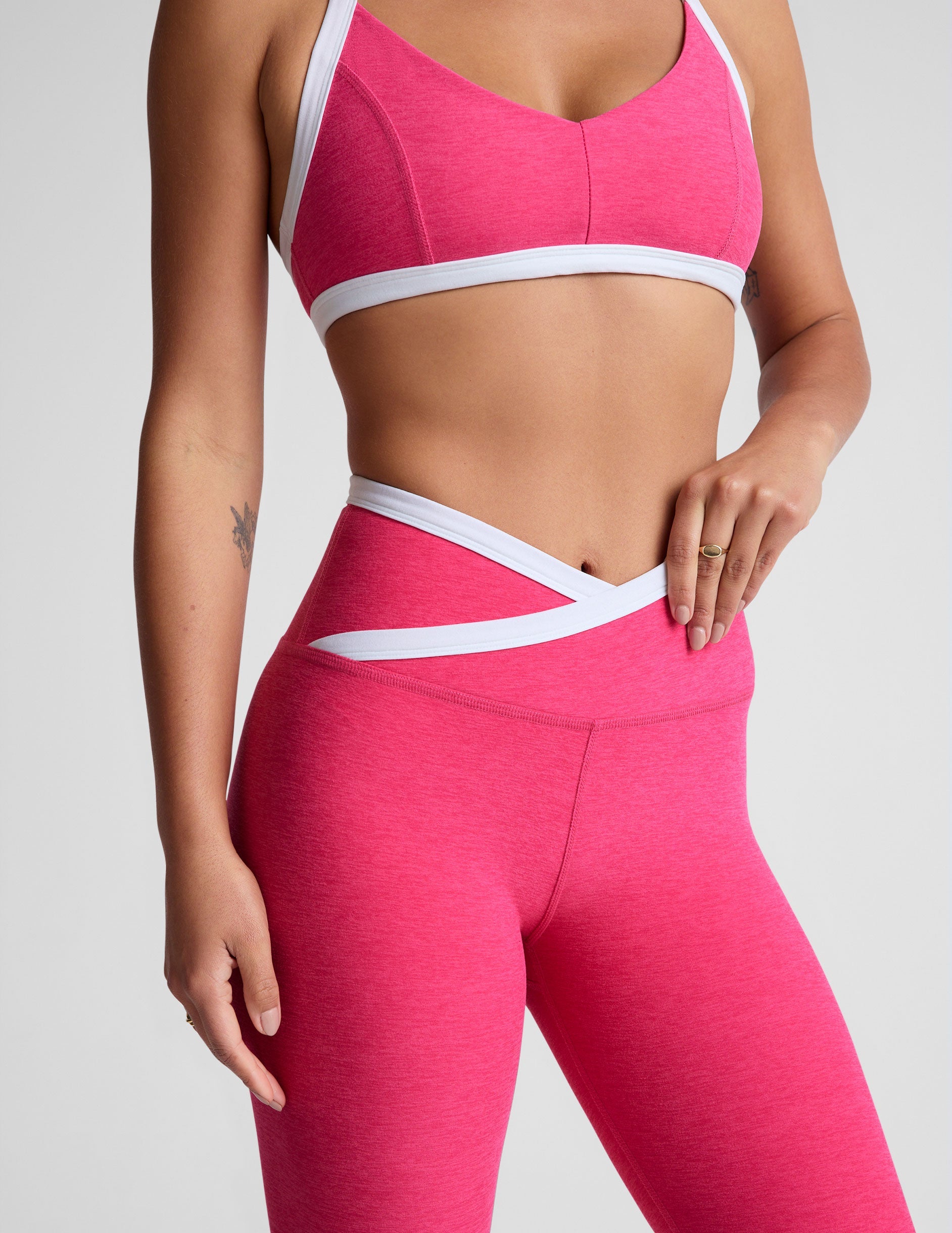 Beyond Yoga Spacedye Outlines High Waisted Midi Leggings: Comfort, Style, Performance