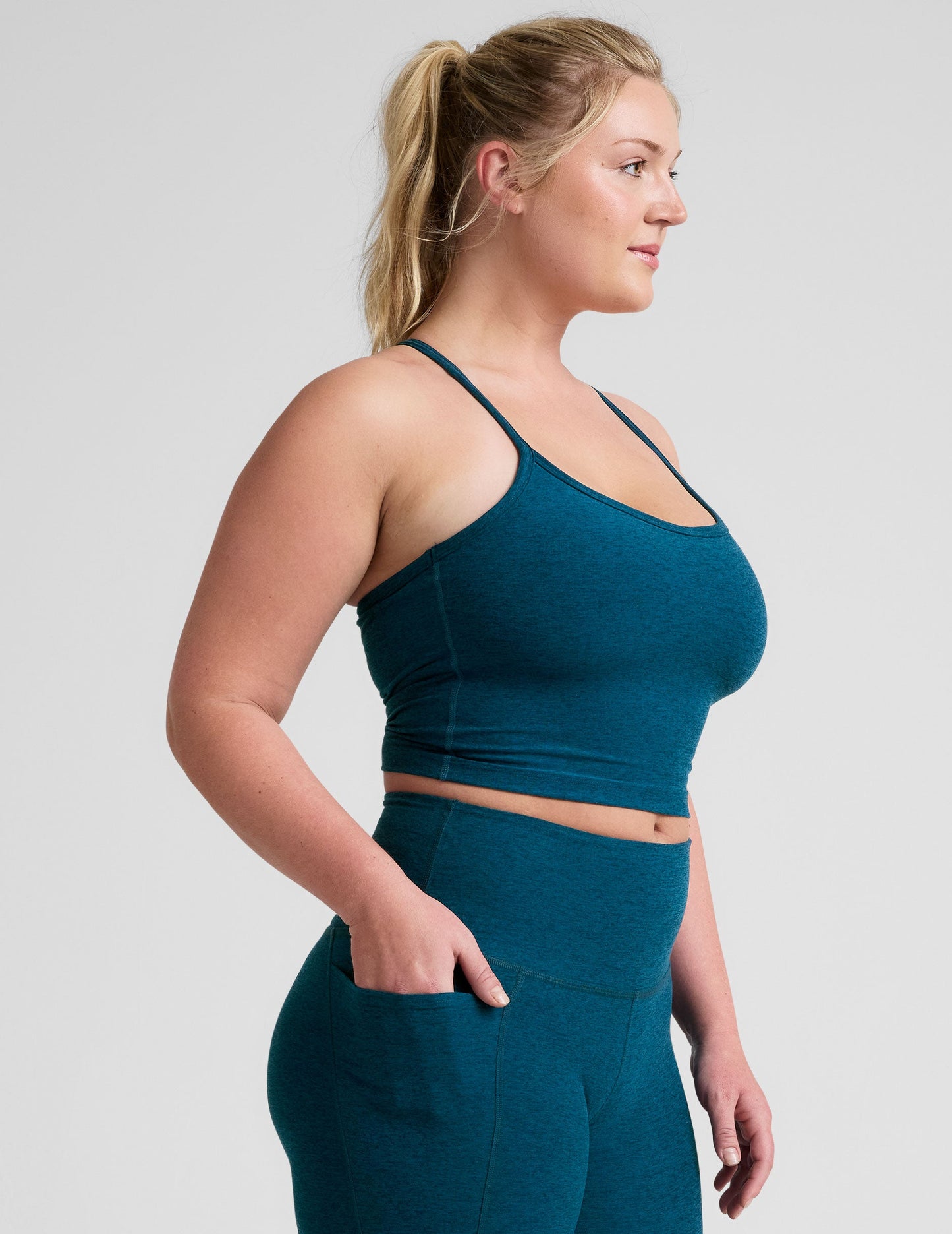 Beyond Yoga Spacedye Cropped Racerback Tank: Comfort, UPF 50+ Activewear Essential