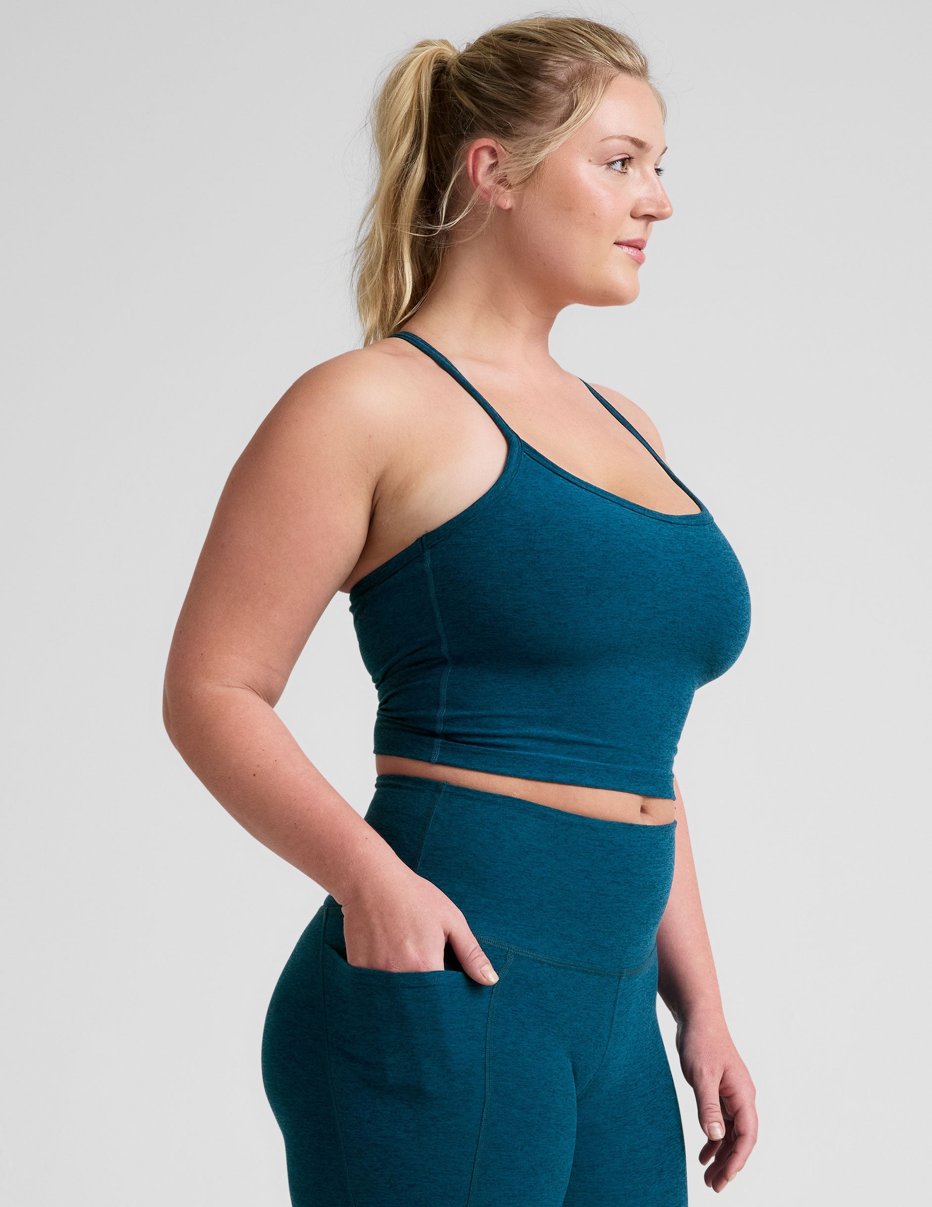 Beyond Yoga Spacedye Cropped Racerback Tank: Comfort, UPF 50+ Activewear Essential