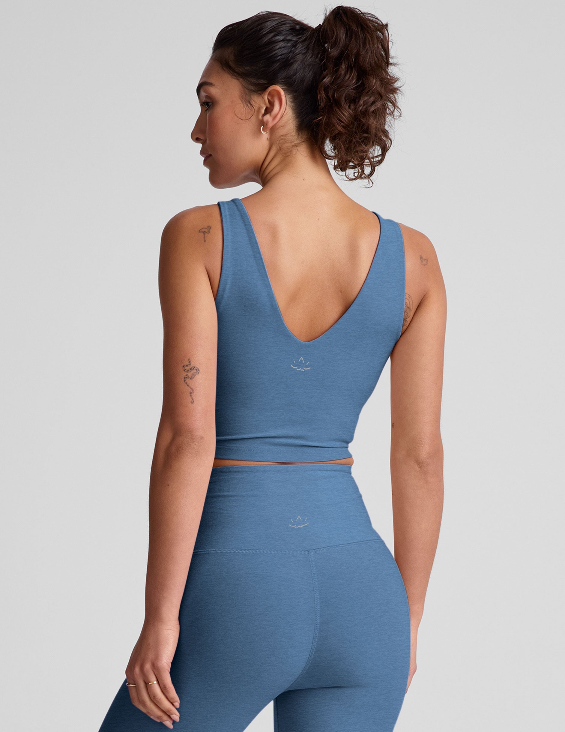 Beyond Yoga Spacedye V-Neck Cropped Tank: Soft, Supportive, Versatile Style