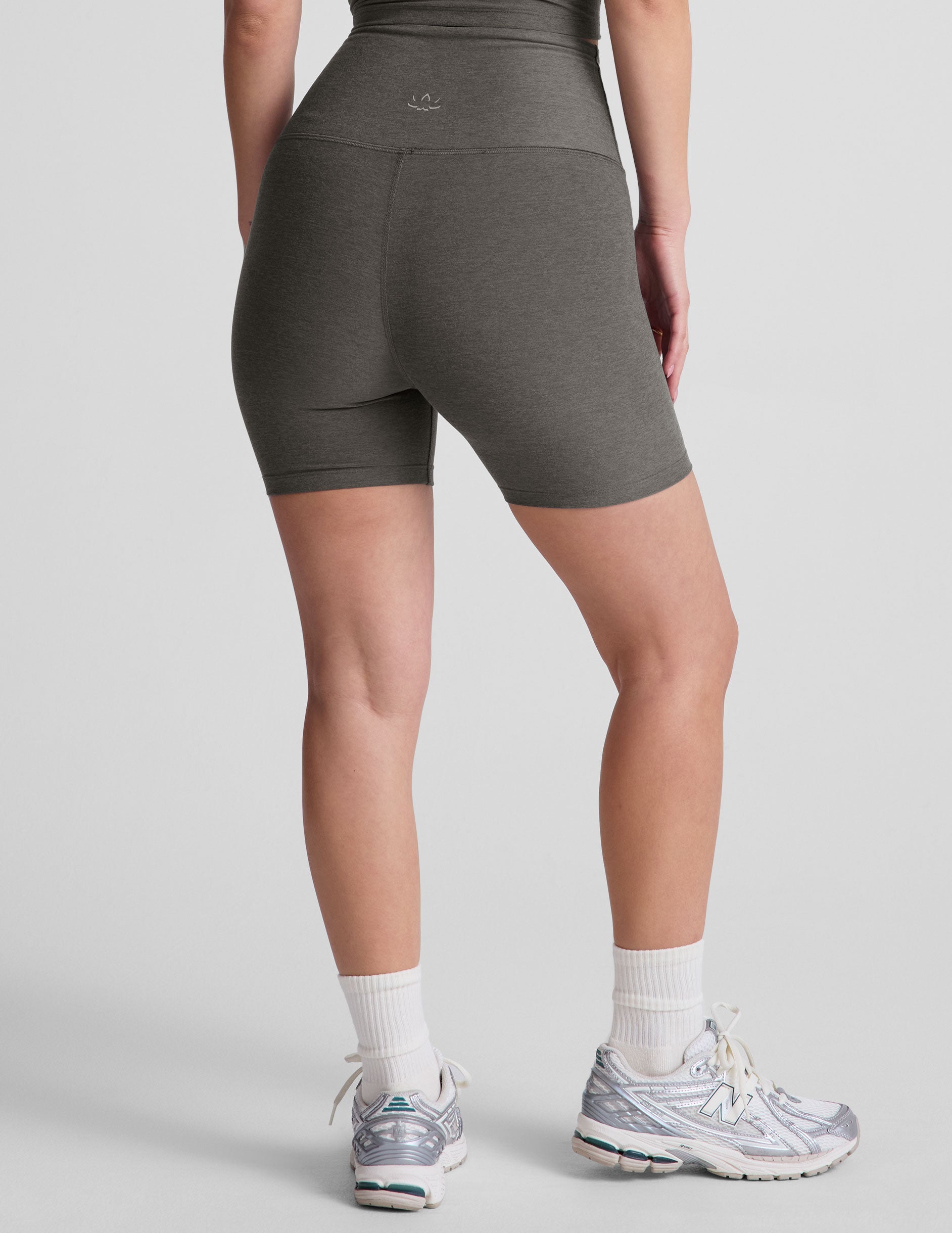 Beyond Yoga Spacedye Keep Pace 5-Inch High-Waisted Biker Yoga Shorts True Gray Heather