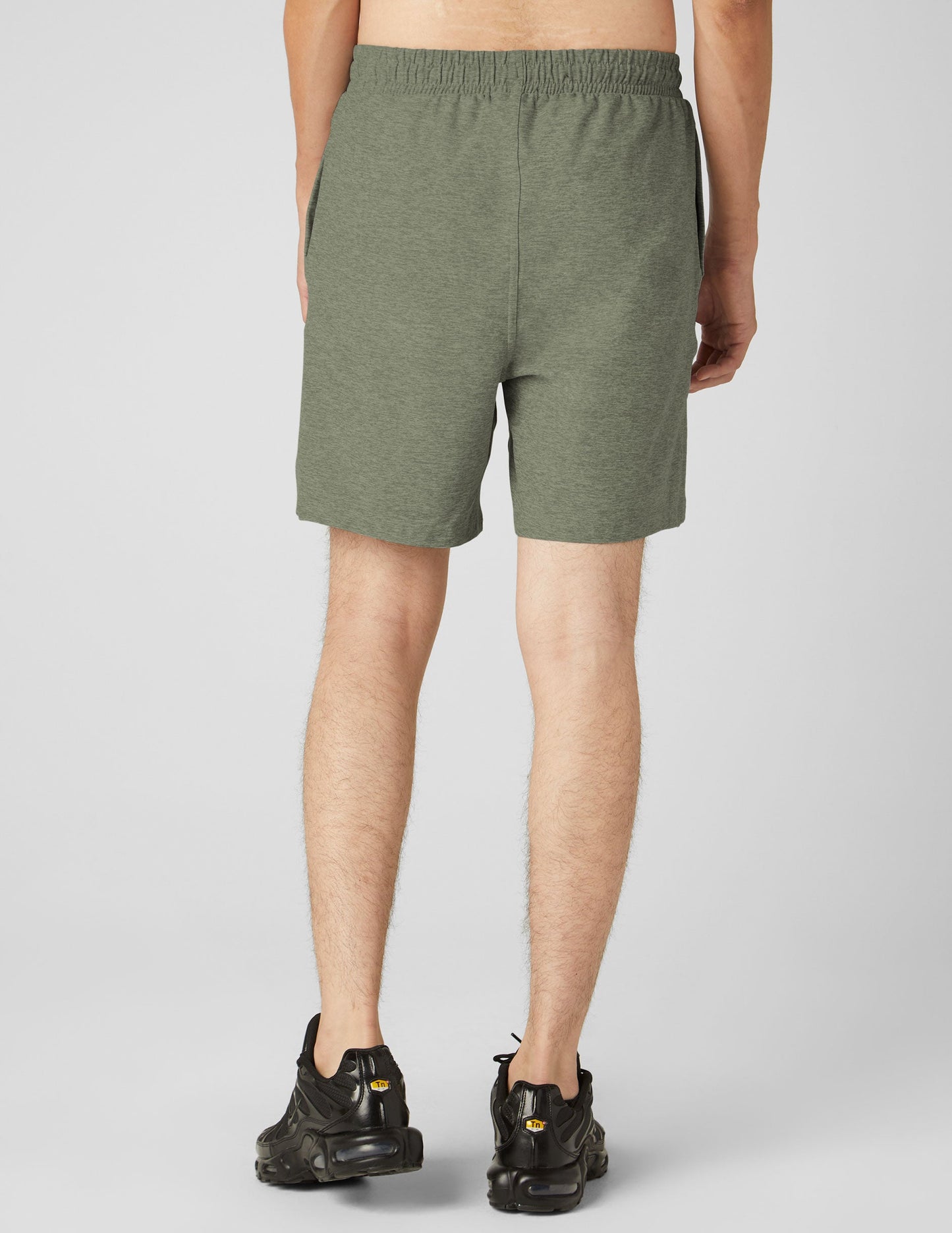 Beyond Yoga Men's Spacedye Freefit Easy Athleisure Short 2.0 with Pockets