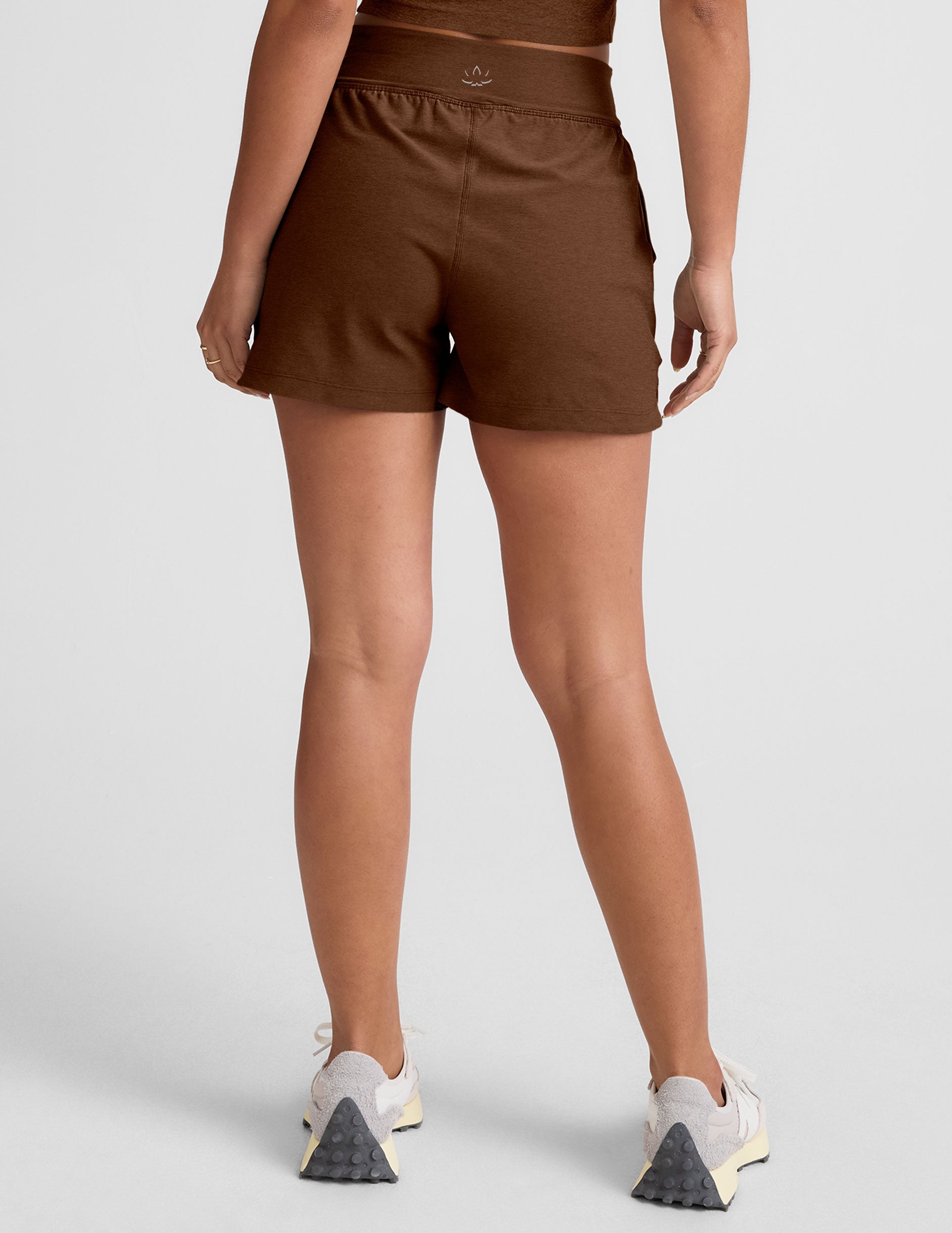 Beyond Yoga Spacedye Move Up 3-Inch Inseam Active Casual Shorts with Pockets