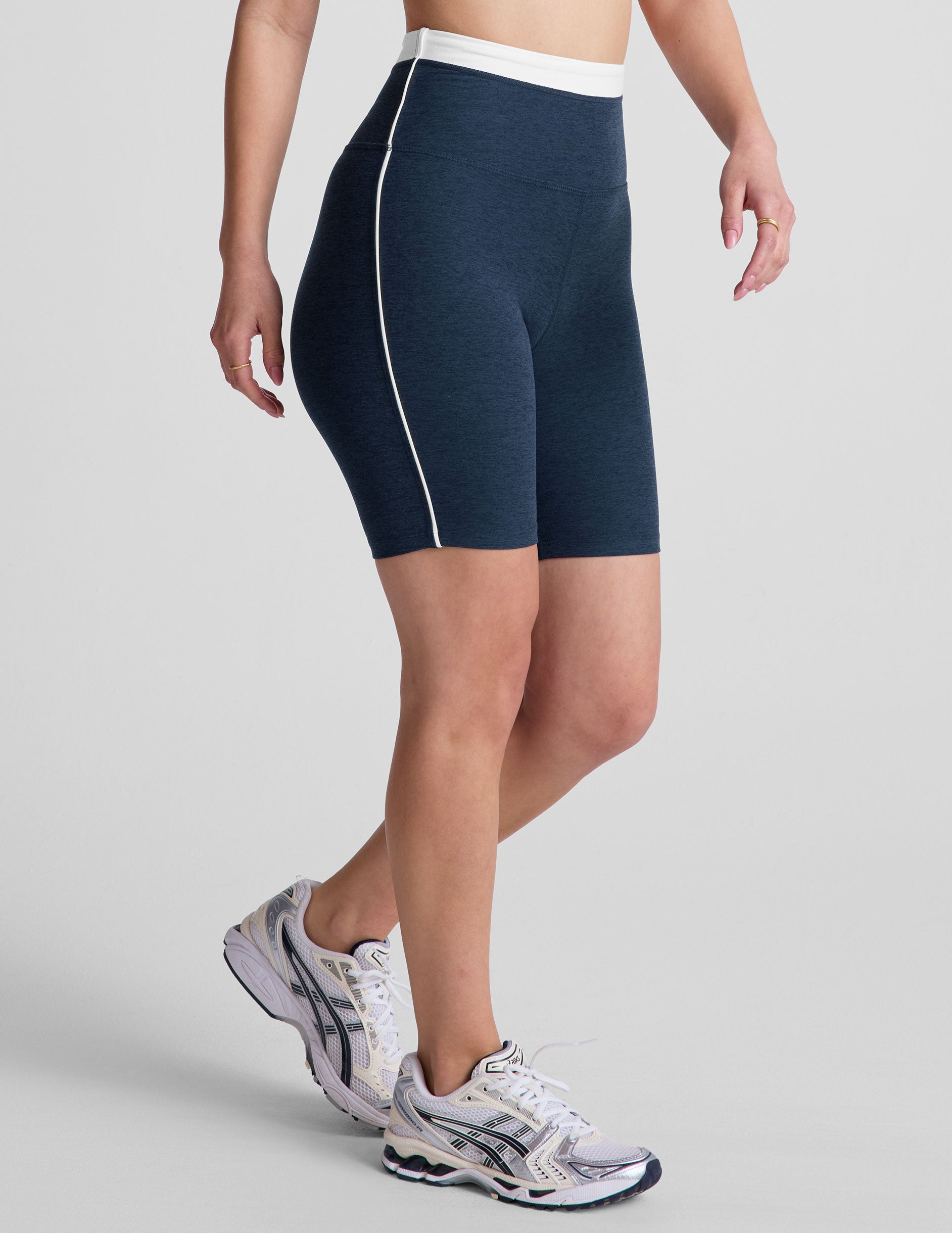 Women's Spacedye Trophy 7-Inch High-Waisted Athletic Shorts Contrast Detail