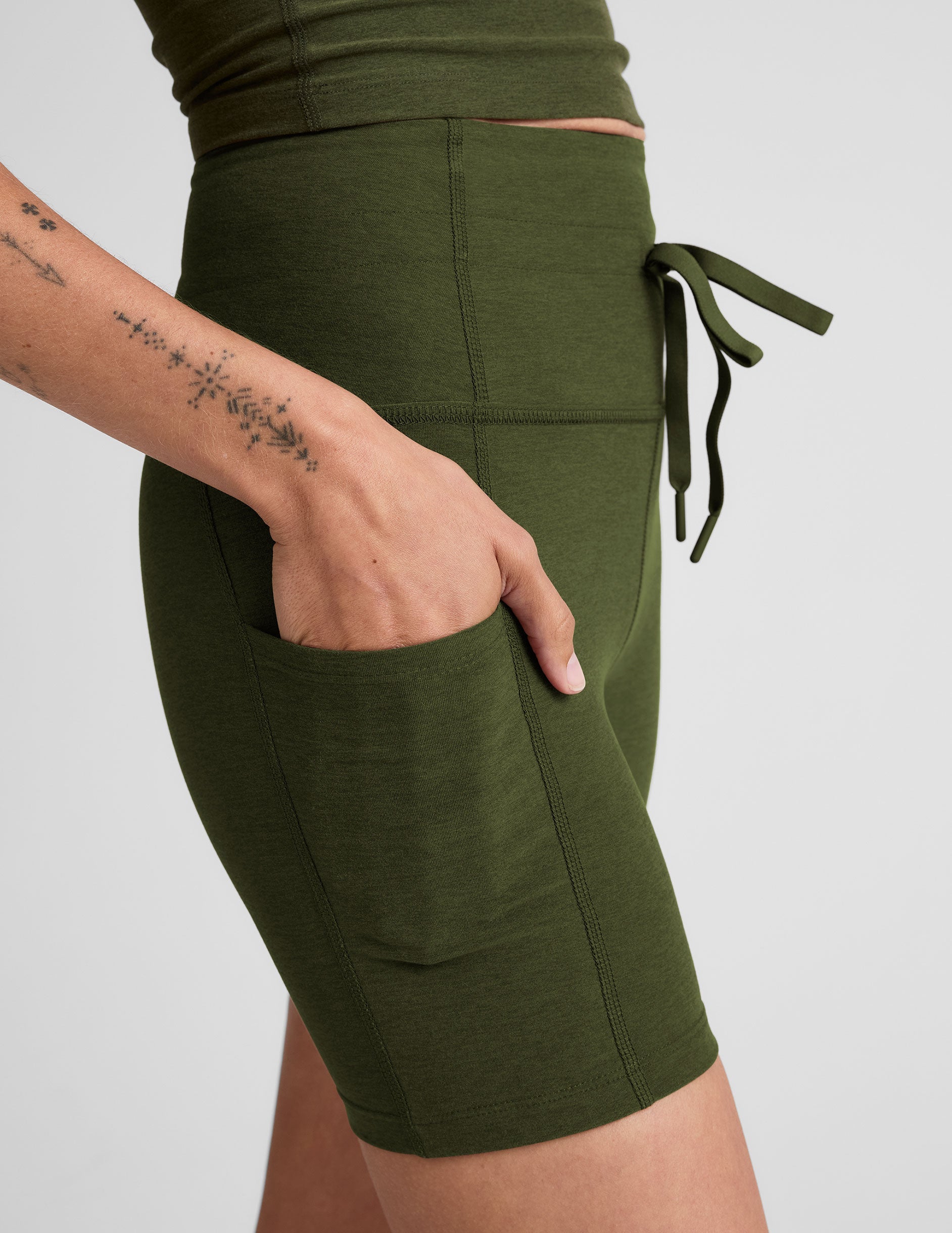 Beyond Yoga Spacedye Go Pocket 5-Inch Biker Shorts: High-Waisted, Pockets, Drawcord