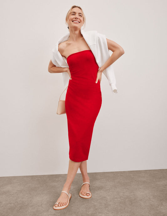 Effortless Red Strapless Midi Dress with Built-in Bra for All Shapes