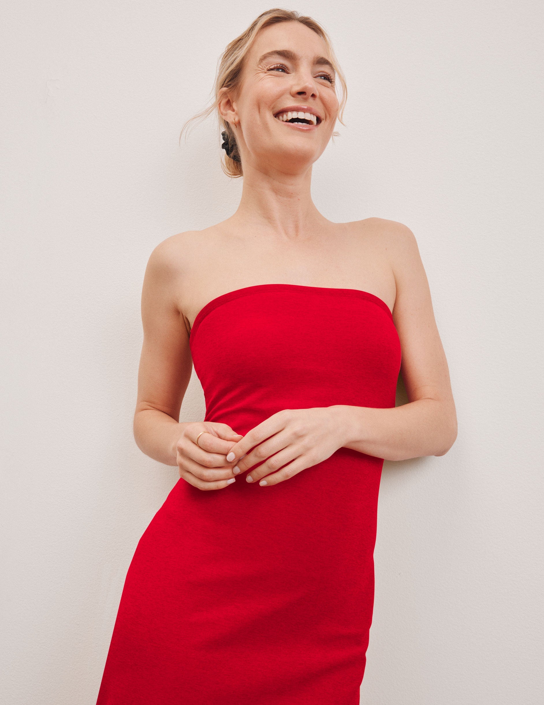 Effortless Red Strapless Midi Dress with Built-in Bra for All Shapes