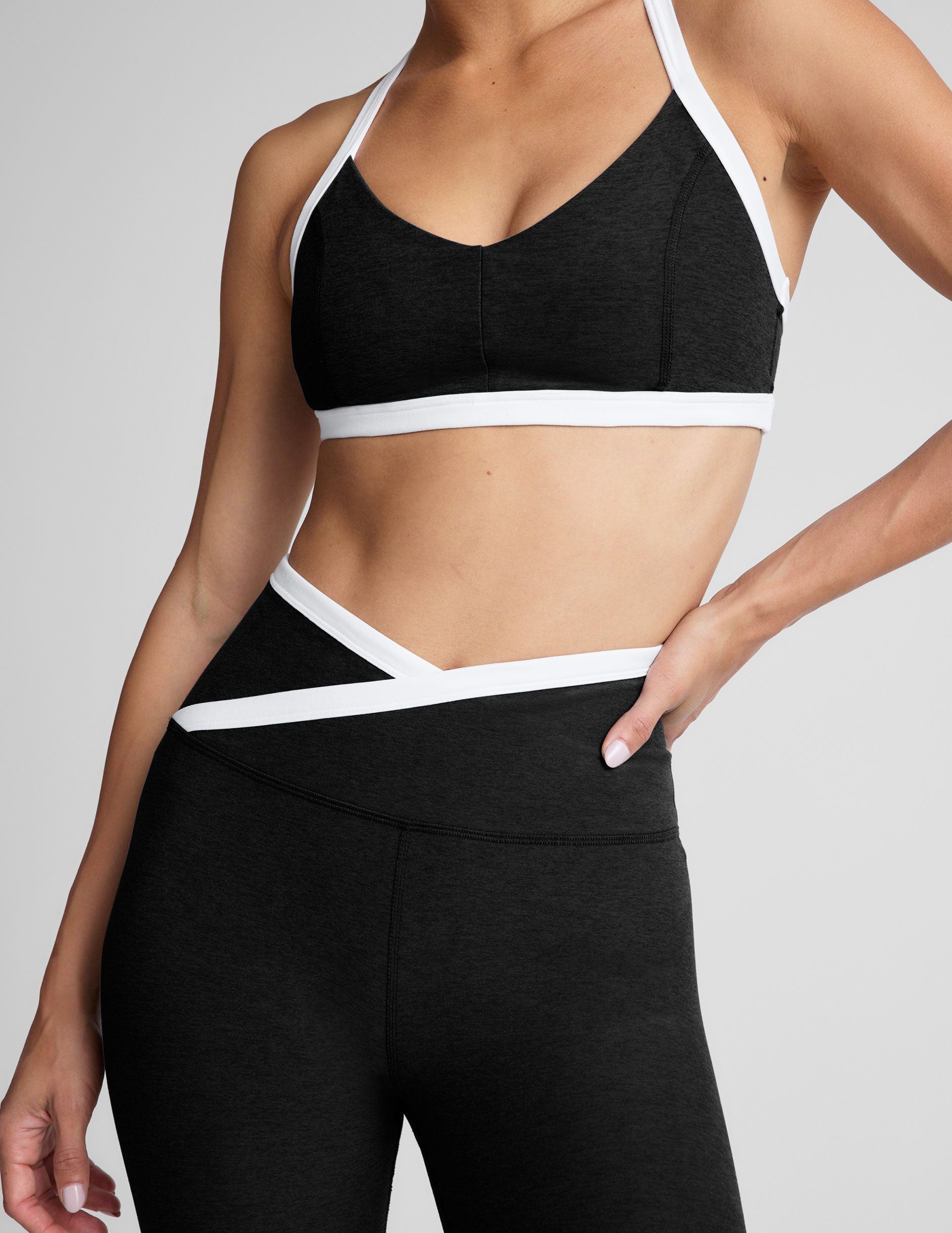 Spacedye Outlines V-Neck Racerback Bra Top - Medium Support Activewear