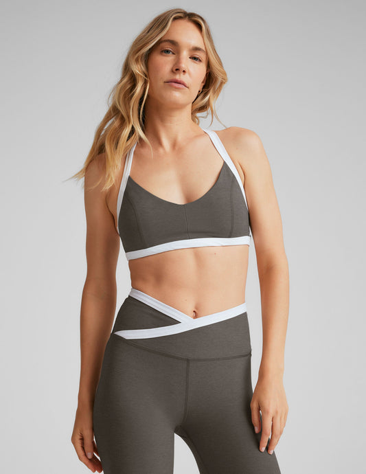 Spacedye Outlines V-Neck Sports Bra: Medium Support, Ultimate Comfort Activewear
