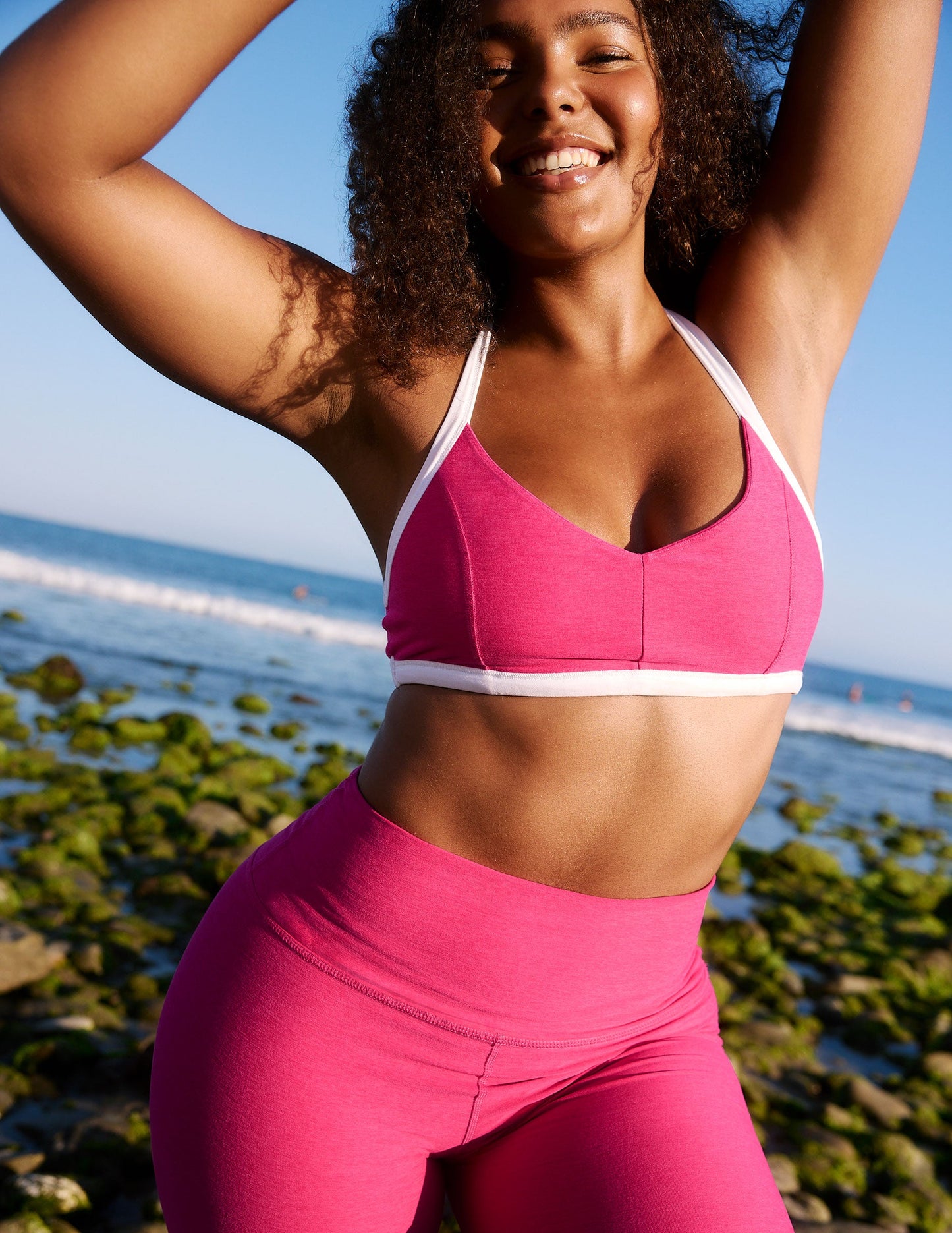 Spacedye Outlines V-Neck Active Bra, Vivid Pink Cloud White, Medium Support