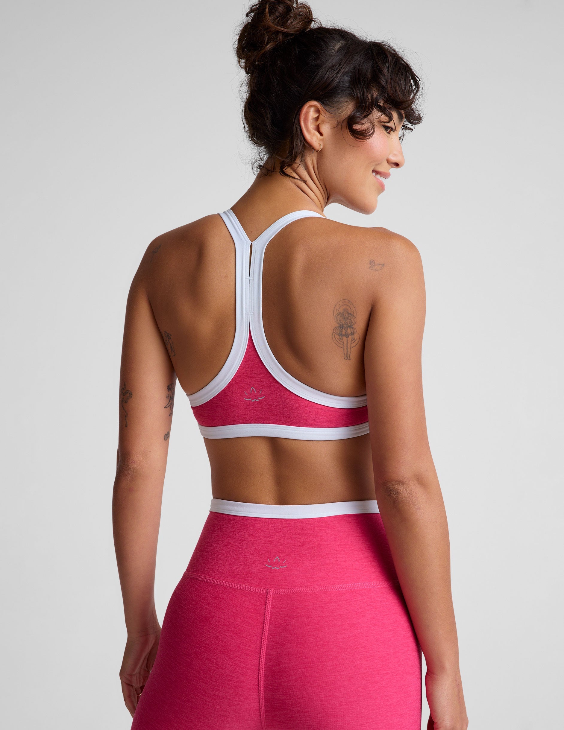 Spacedye Outlines V-Neck Active Bra, Vivid Pink Cloud White, Medium Support