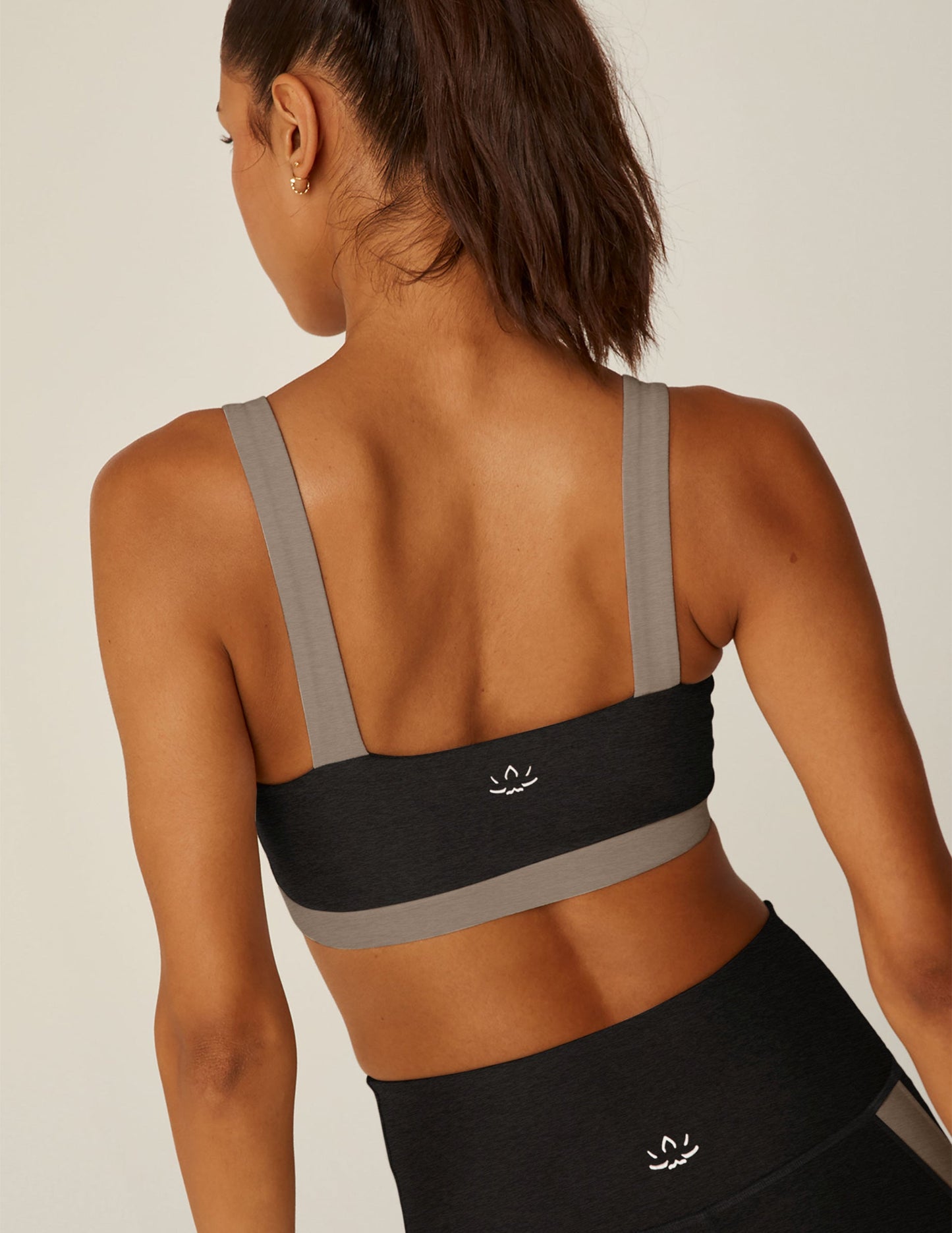 Spacedye V-Neck Sports Bra with Contrast Trim - Medium Support Activewear