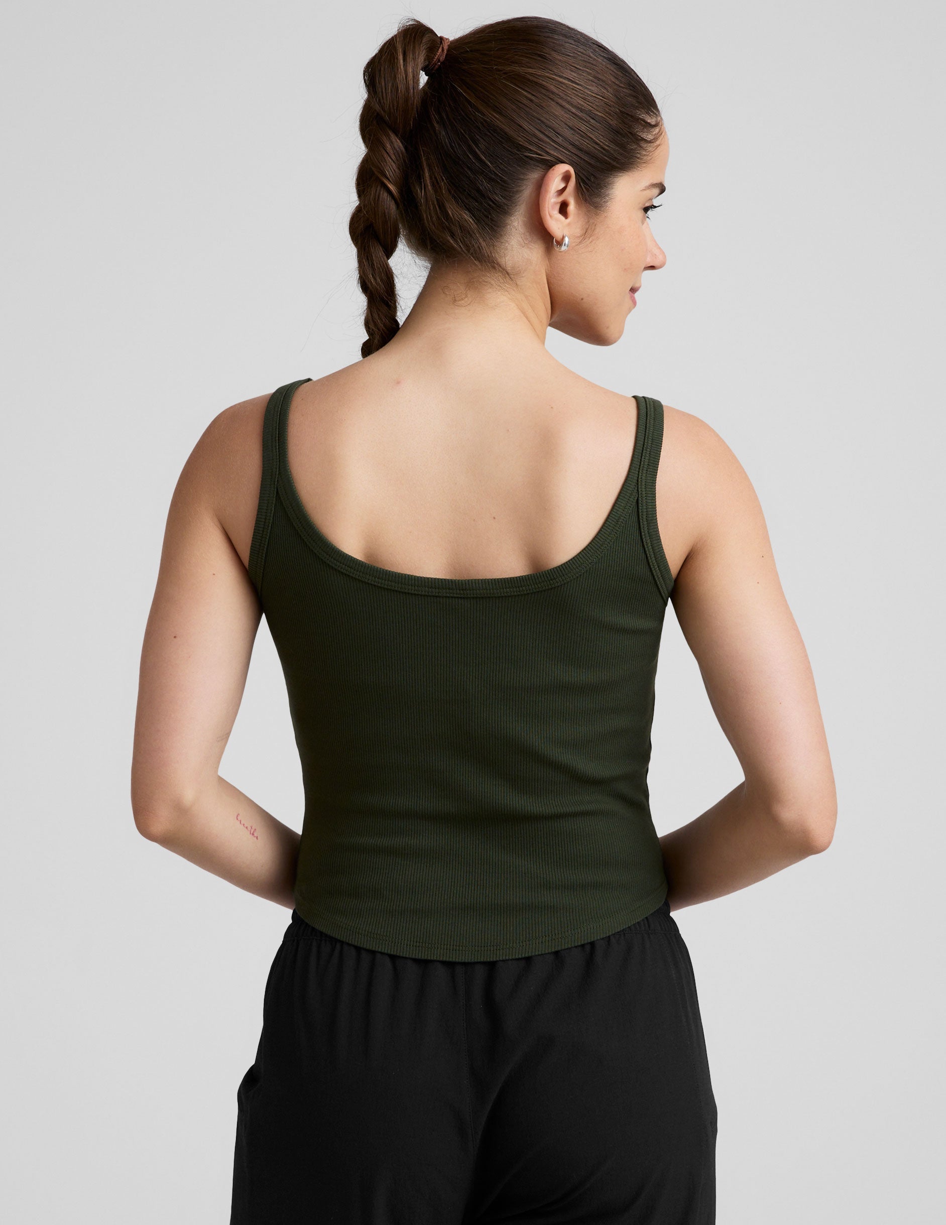 Beyond Yoga Women's Ribbed Scoop Neck Tank Top with Built-in Bra, Moisture-Wicking