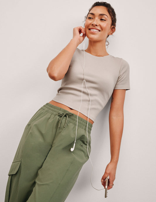 Soft Ribbed Crop Baby Tee: Comfortable Scoop Neck Short Sleeve Top