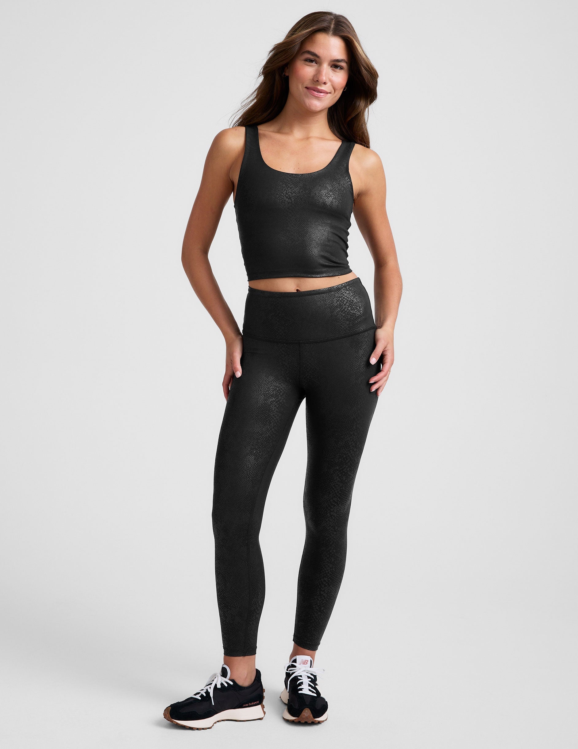 Stylish PowerShine Viper Print Cropped Tank Top with Built-in Bra