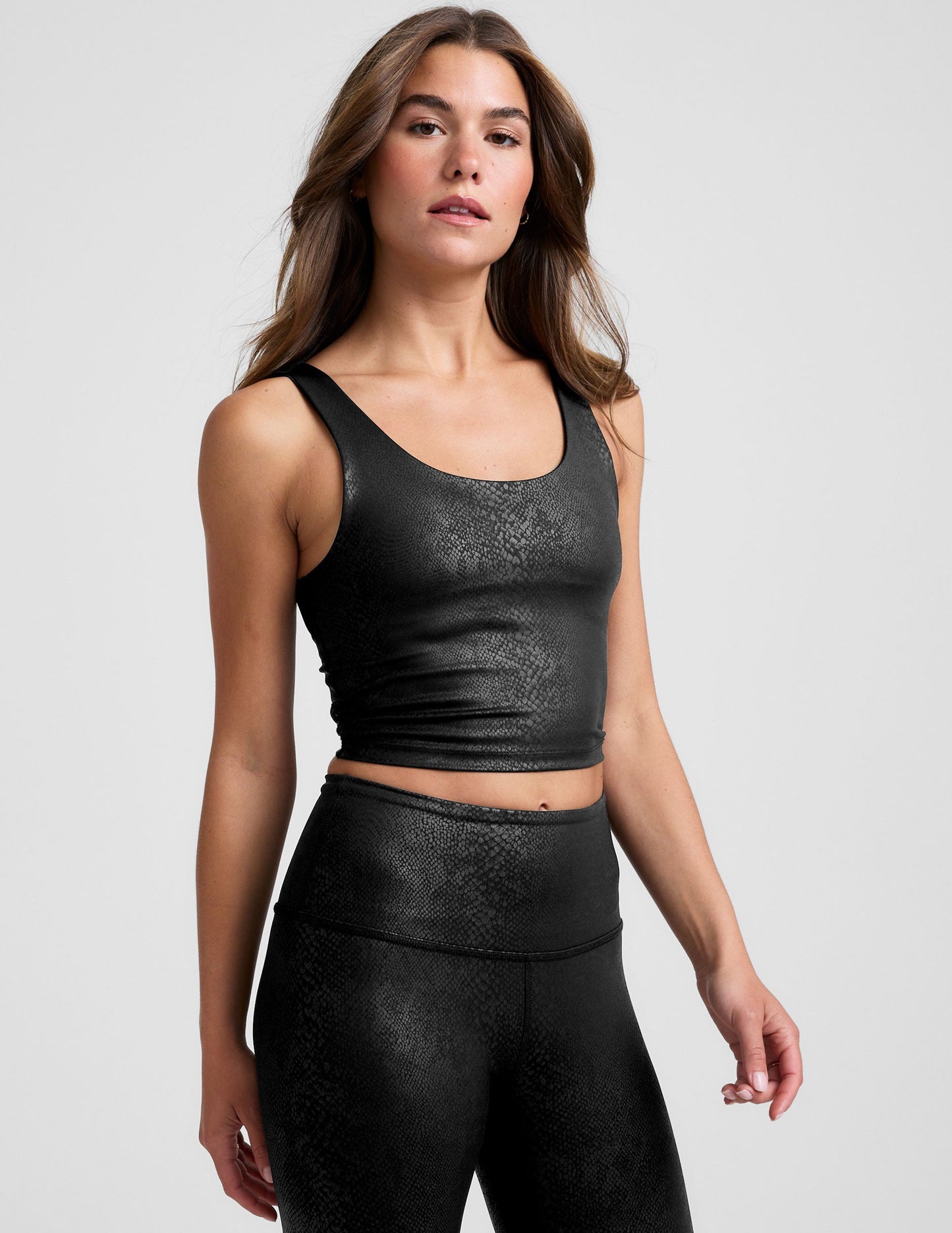 Stylish PowerShine Viper Print Cropped Tank Top with Built-in Bra