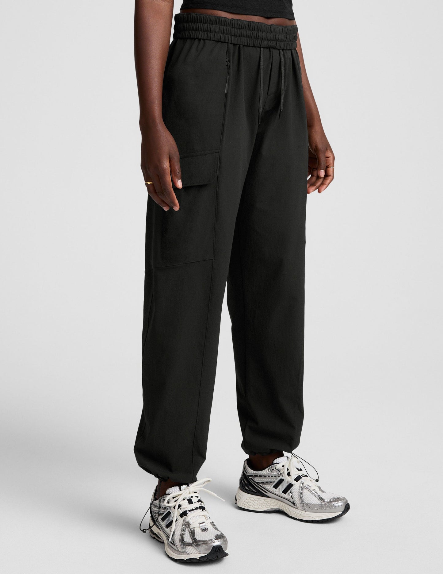Comfortable Women's Mid-Rise Cargo Pant with Adjustable Hem and Secure Pockets