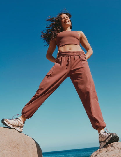 Effortlessly Cool Women's Relaxed Fit Cargo Peak Pants with Adjustable Hem