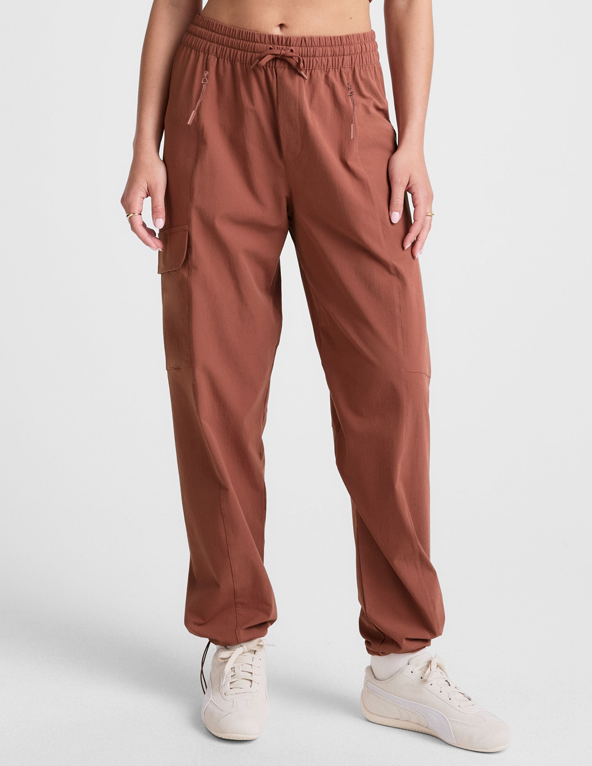 Effortlessly Cool Women's Relaxed Fit Cargo Peak Pants with Adjustable Hem