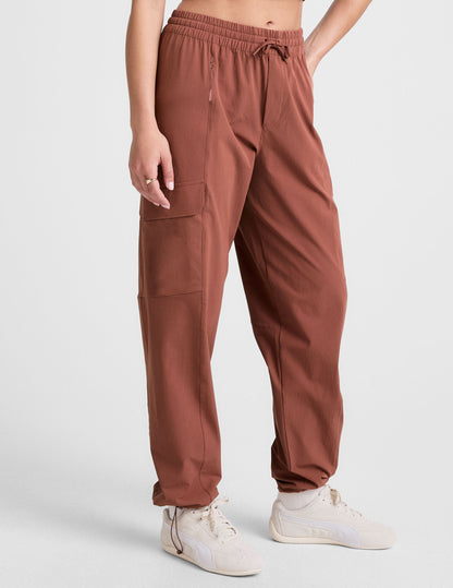 Effortlessly Cool Women's Relaxed Fit Cargo Peak Pants with Adjustable Hem