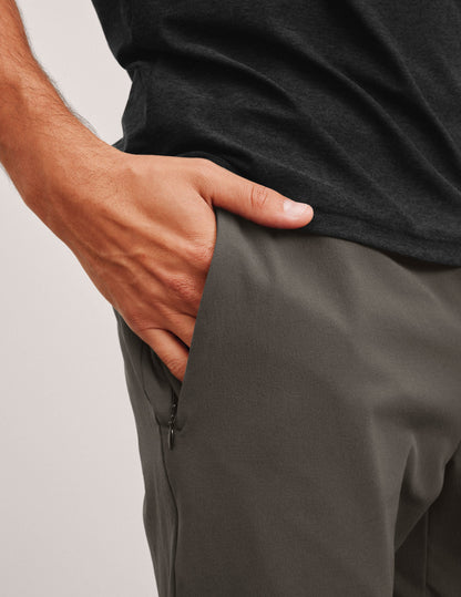 Beyond Yoga Men's On-The-Go Graphite Jogger Pants with Tapered Fit
